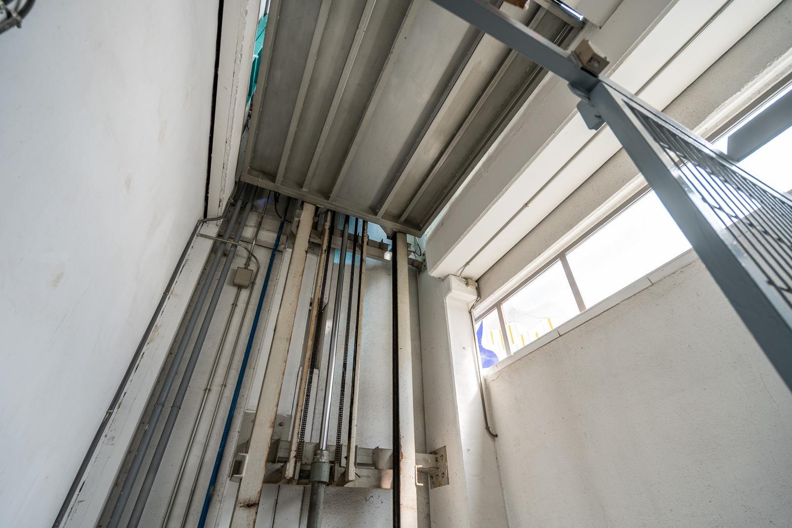 1-6-24 NAVE INDUSTRIAL EN MÓSTOLES – CALLE FRAGUA – 1.720 M² EN 4 PLANTAS Se ofrece en venta una magnífica