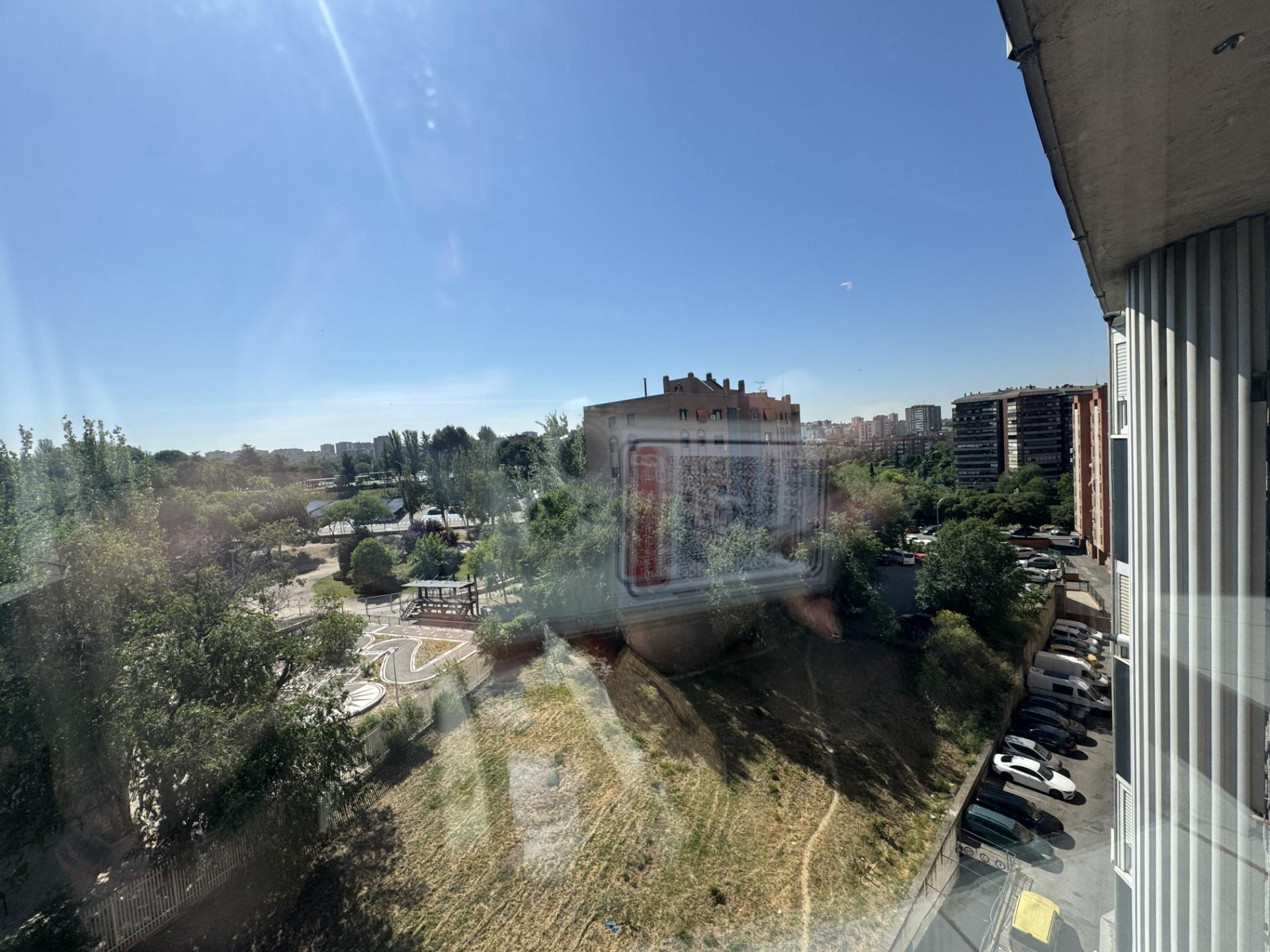 10-5-9 Ático en última planta | 3 dormitorios | Vistas espectaculares | Reformado | Mucha luz | Metro a 2 minutos