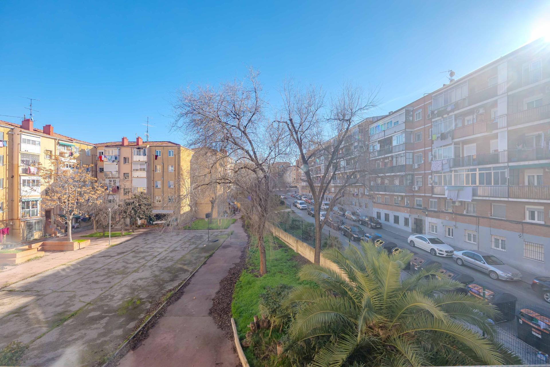 PRECIOSO PISO ENTRE PLAZA ELÍPTICA Y MOSCARDÓ