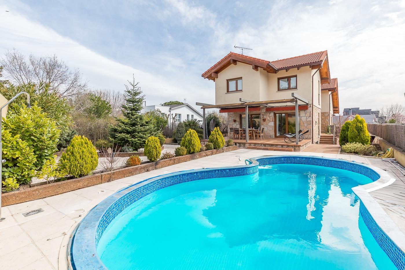 14-1-2 Espectacular vivienda unifamiliar en la Sierra de Guadarrama