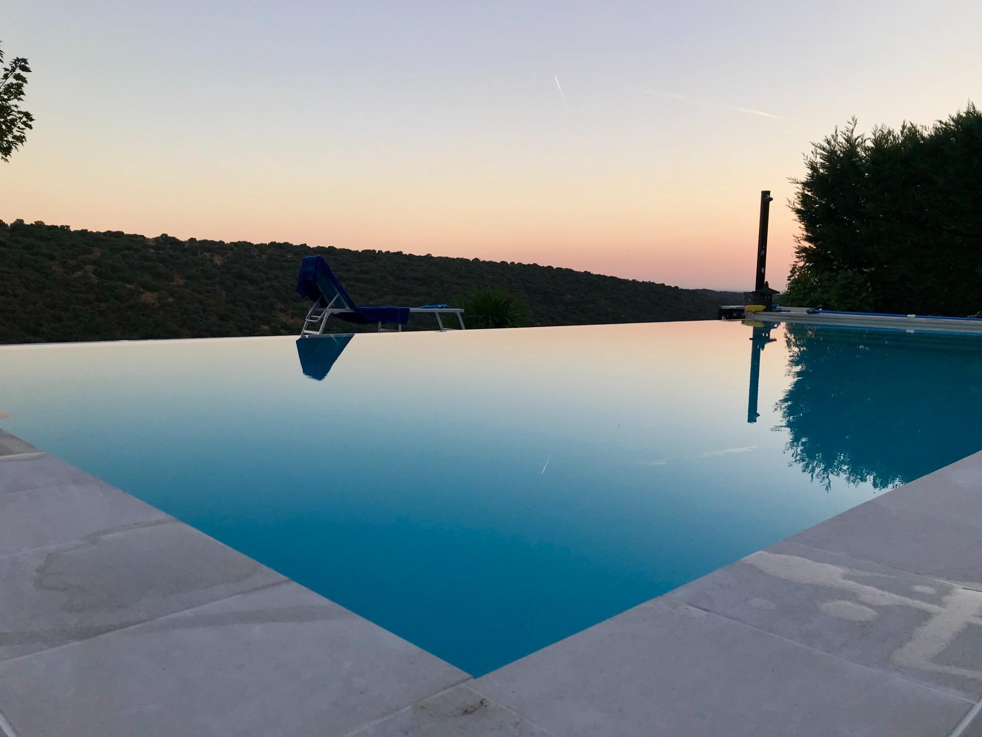 19-4-2 Chalet individual con piscina en Valdemorillo