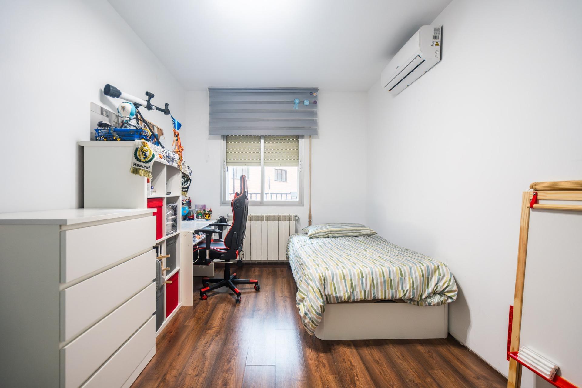 19-7-7 OPORTUNIDAD ÚNICA EN MEJORADA DEL CAMPO: VIVIENDA DE TRES HABITACONES Y UNA ESTUPENDA NAVE