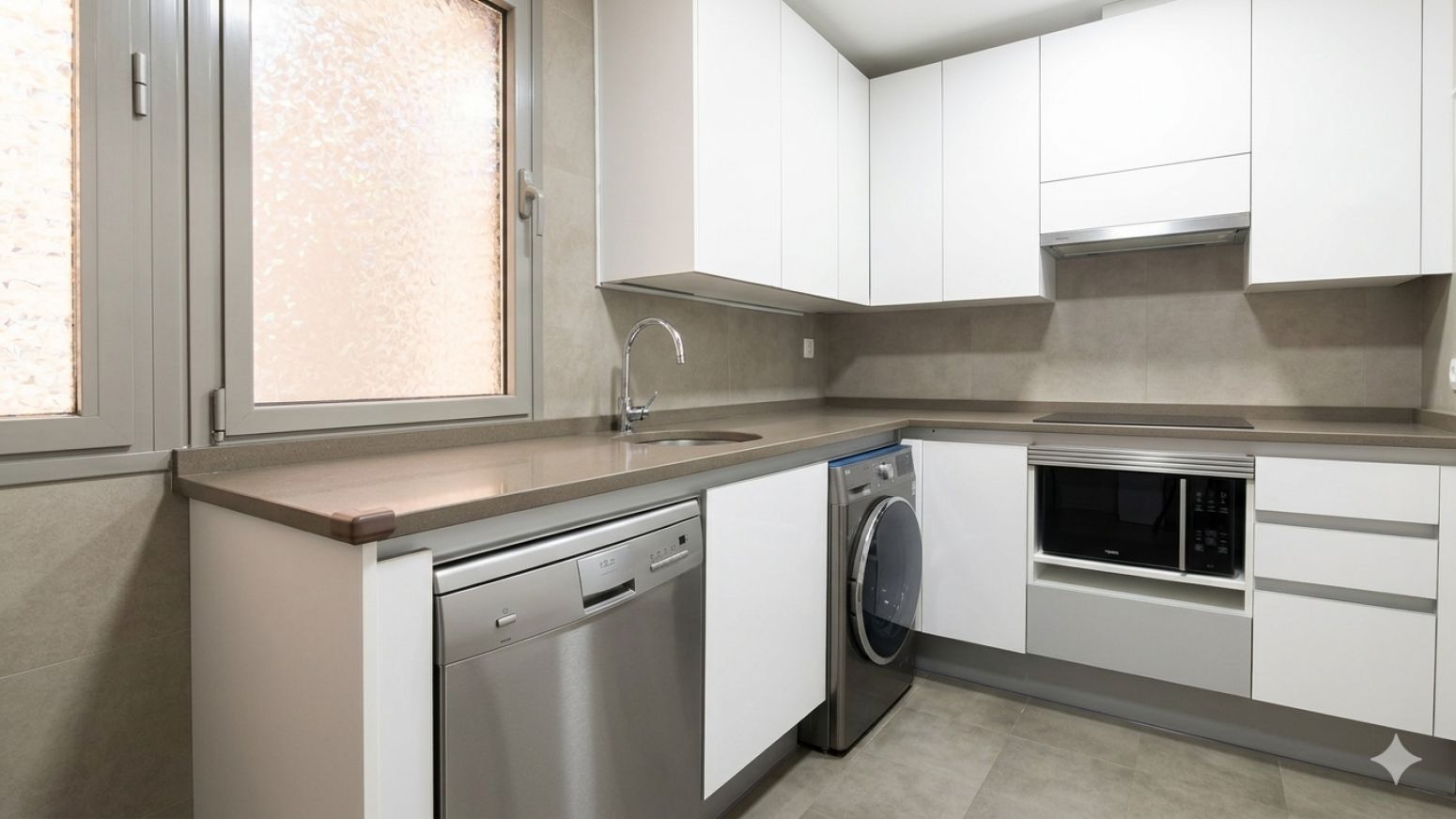 2-8-58 Amplio y Luminoso Apartamento en Delicias con Servicios Premium