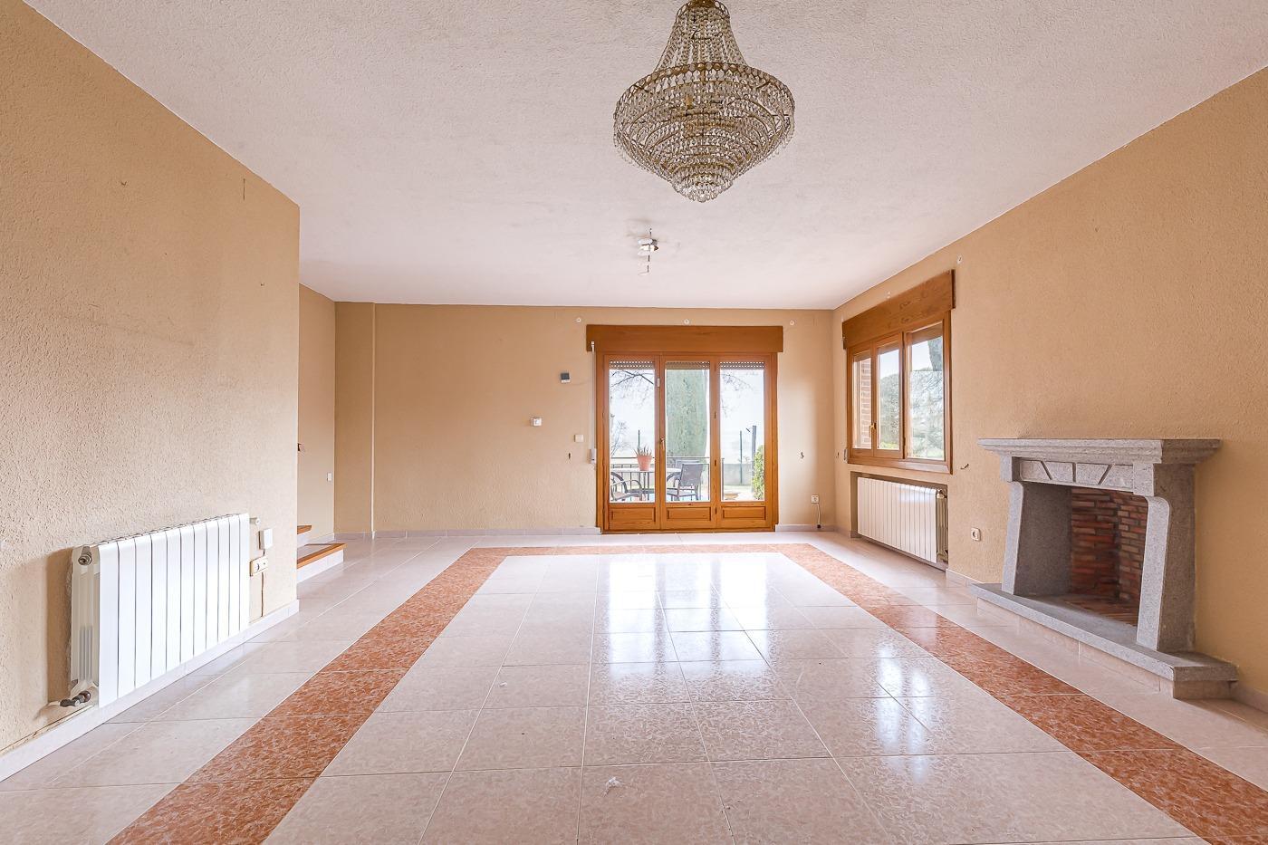 Impresionante chalet de esquina en La Navata, Galapagar