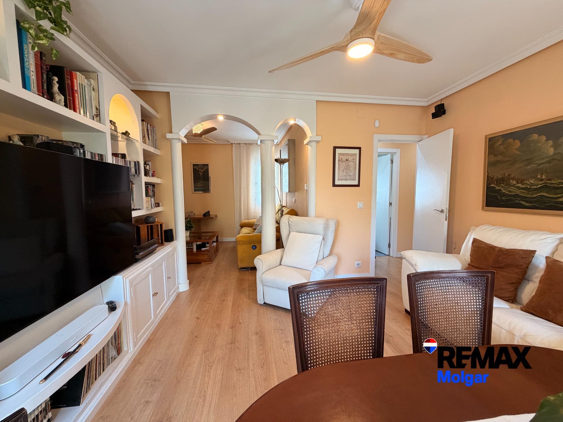 3-9-20 Exclusivo ático exterior en Arapiles, con plaza de garaje: Luz, espacio y elegancia