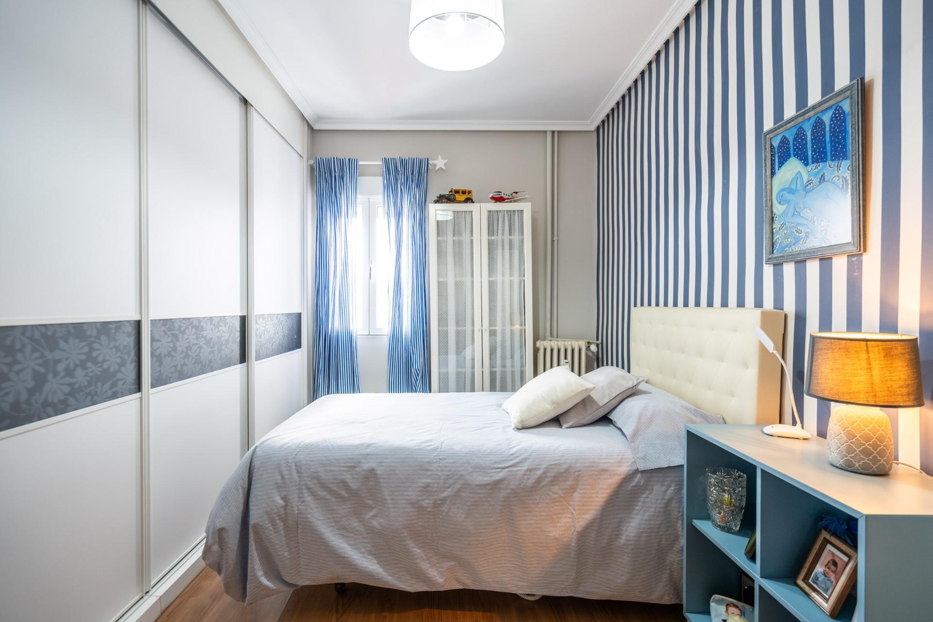 34-7 ^**^PRECIOSO PISO EN RETIRO, AVENIDA CIUDAD DE BARCELONA^**^ Exclusiva oportunidad de adquirir una vivienda en una de las zonas más emblemáticas y demandadas de Madrid: Retiro, un distrito que comb