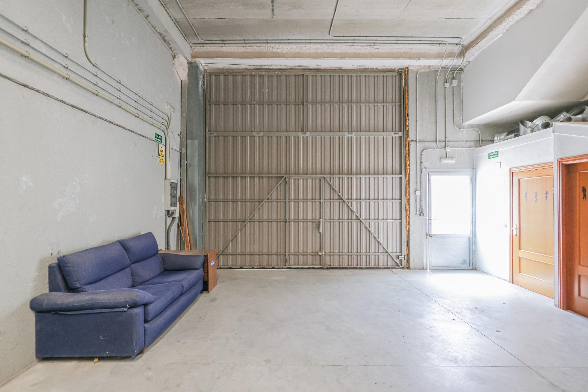 Nave en venta en Calle Roma, Casarrubuelos