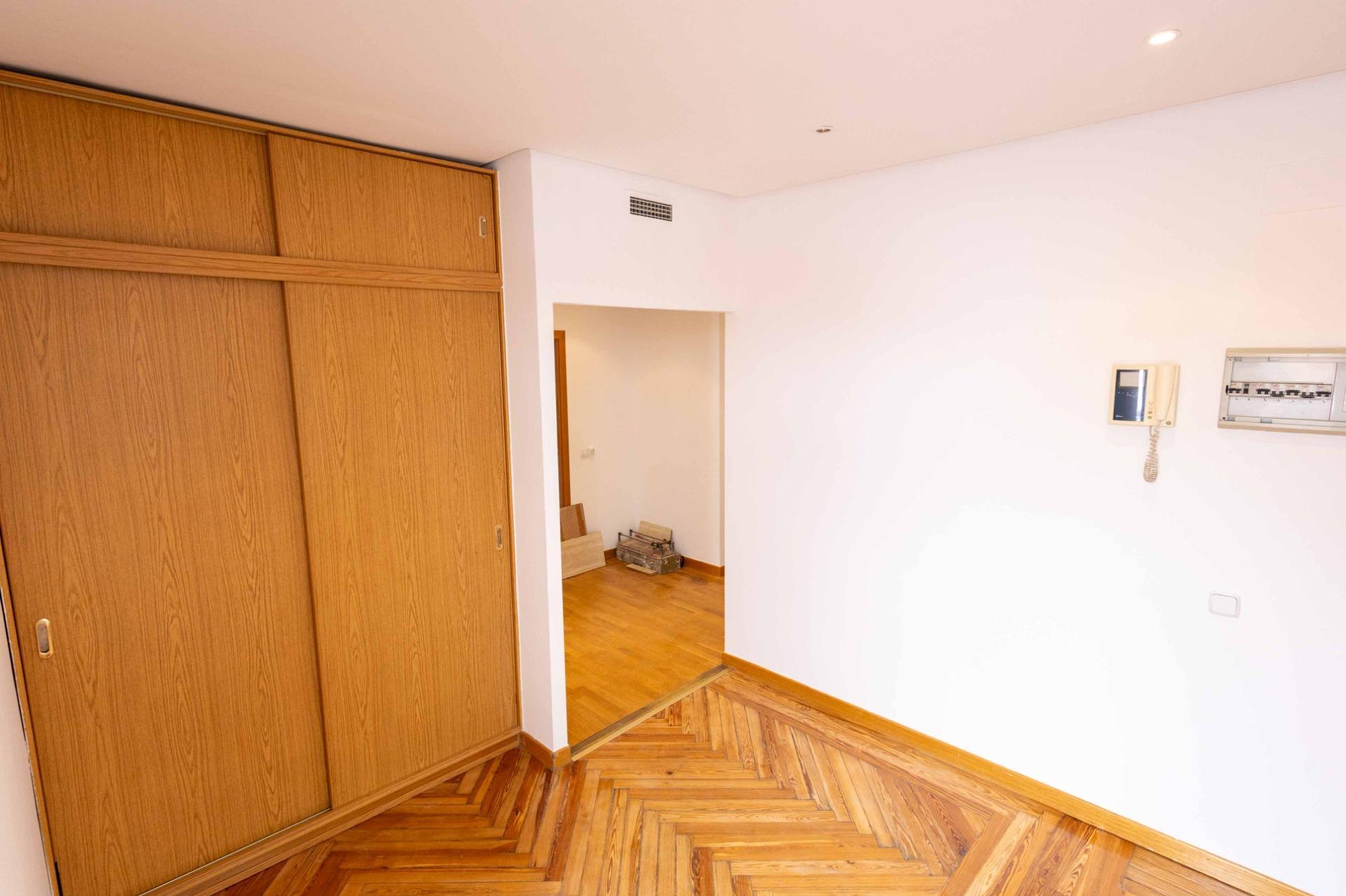 6-9-3 Ático en alquiler en Concepción Jerónima 35, Madrid