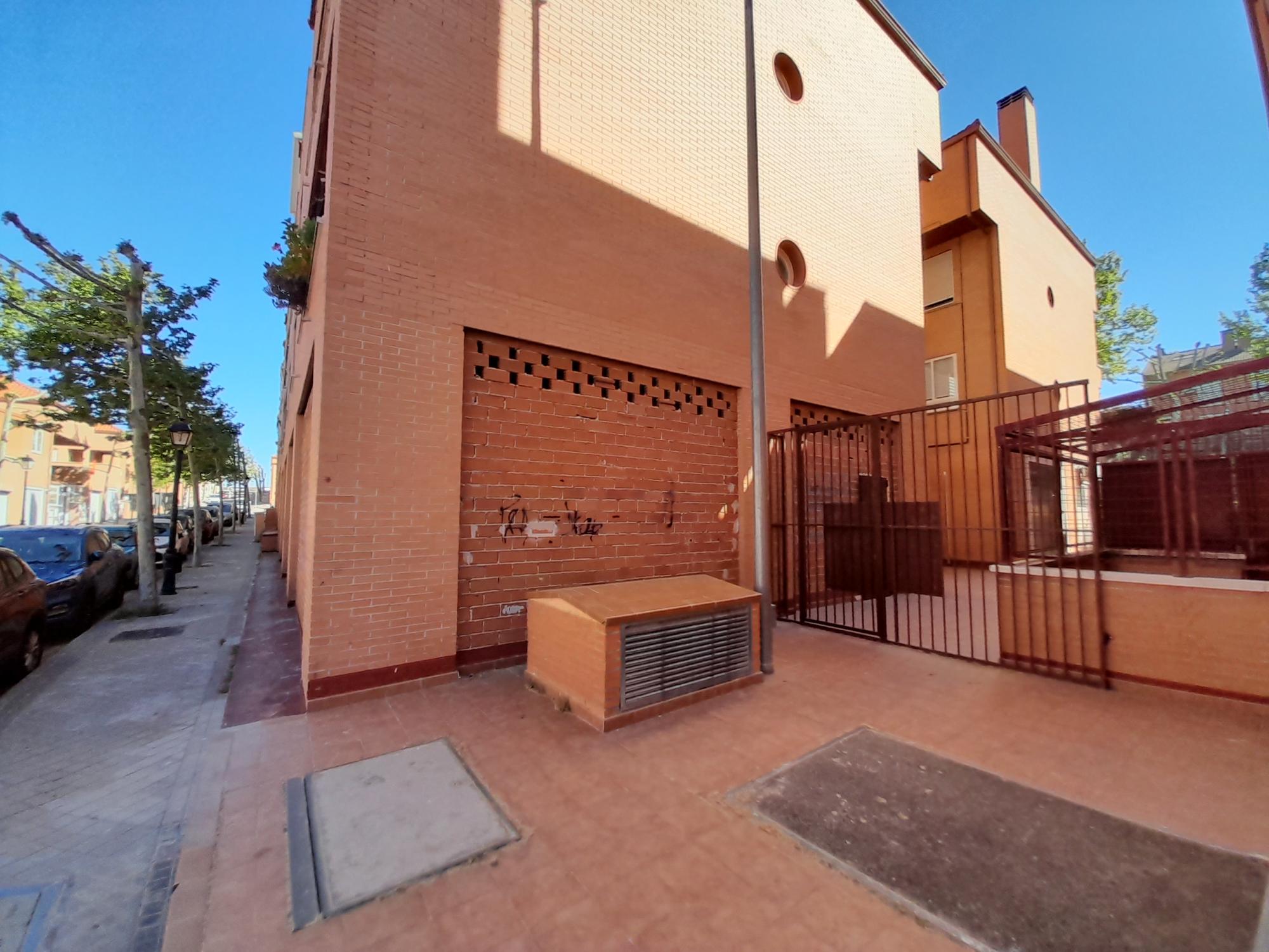 Local en venta en Calle Los Sauces, Daganzo