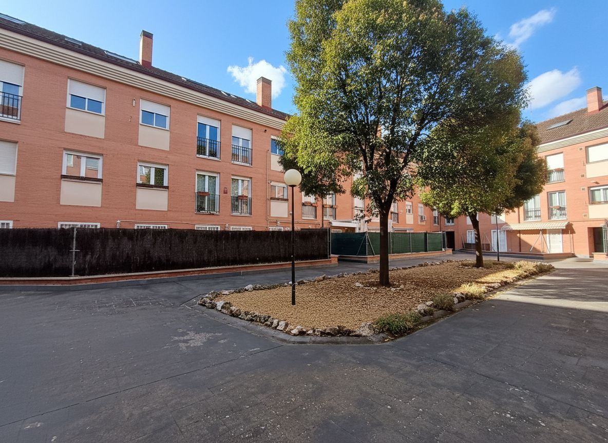 a1763985079.4902 Piso en venta en Calle Mariano Hebrero 2, Ajalvir