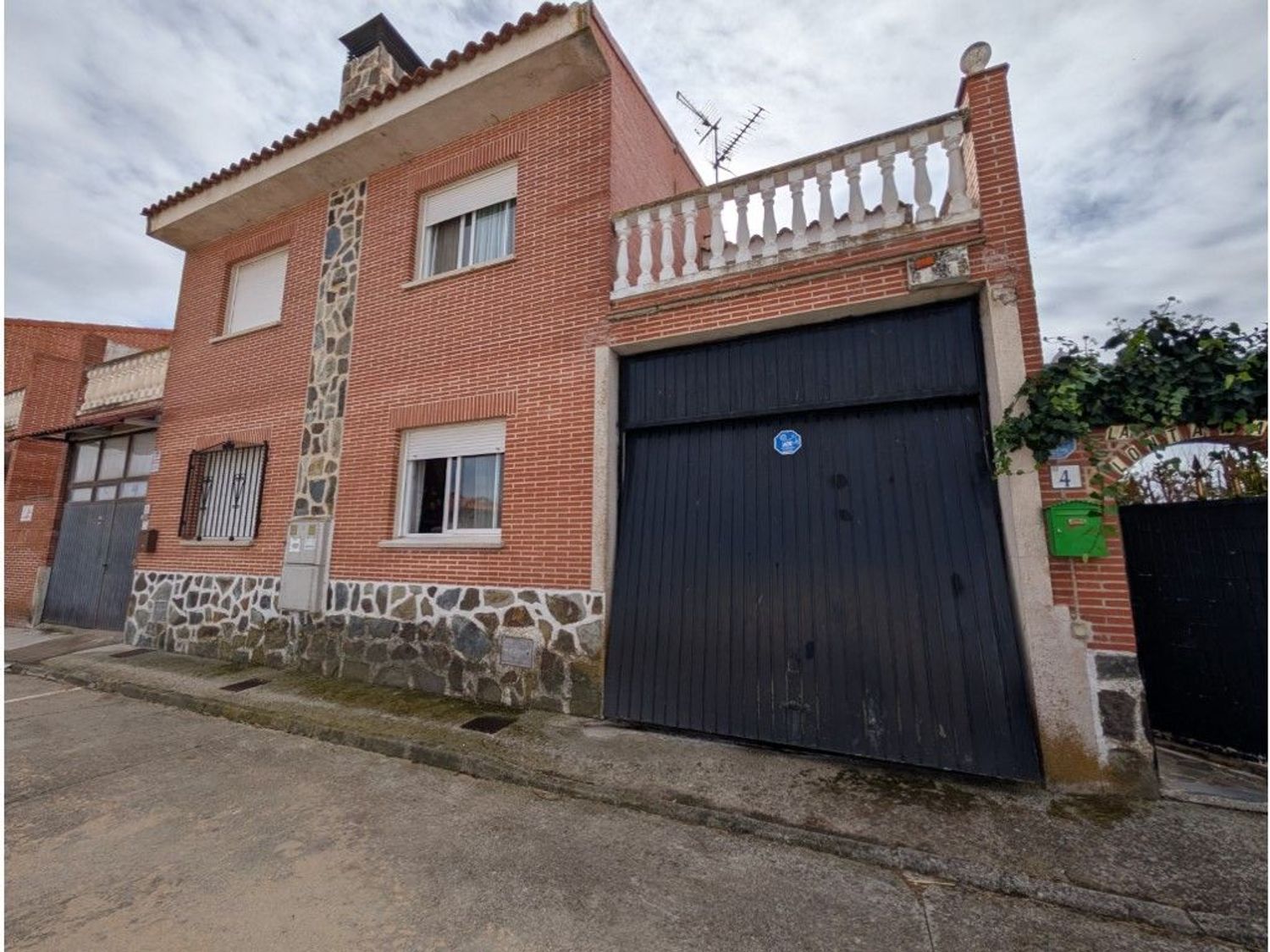 1-2-30 Casa/Chalet en Castilla la mancha, Carmena