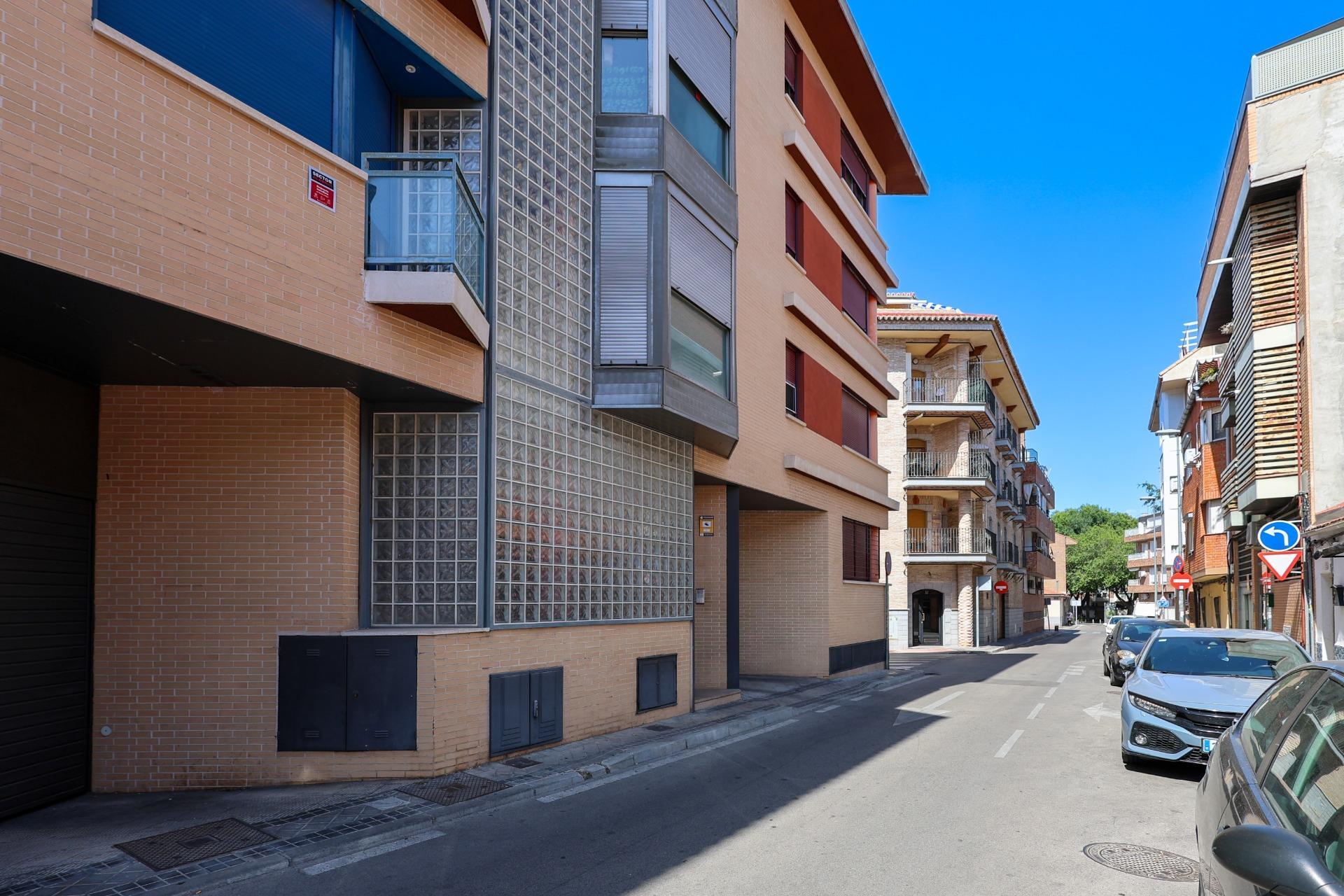 1-5-26 Casa / Chalet adosado en venta en Calle la Coruña, Leganés