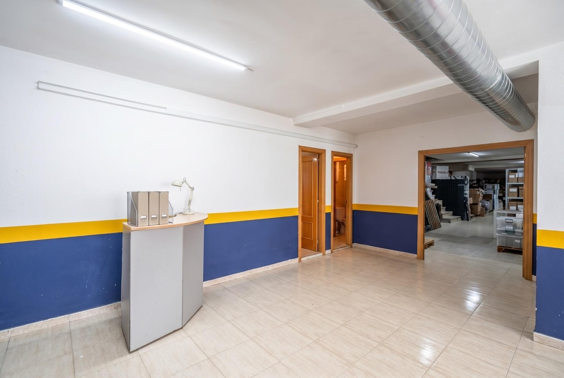 11-6-4 ^**^ESPECTACULAR LOCAL COMERCIAL DE 250 M² EN PLENO CENTRO DE TORRELODONES – ALTA RENTABILIDAD^**^