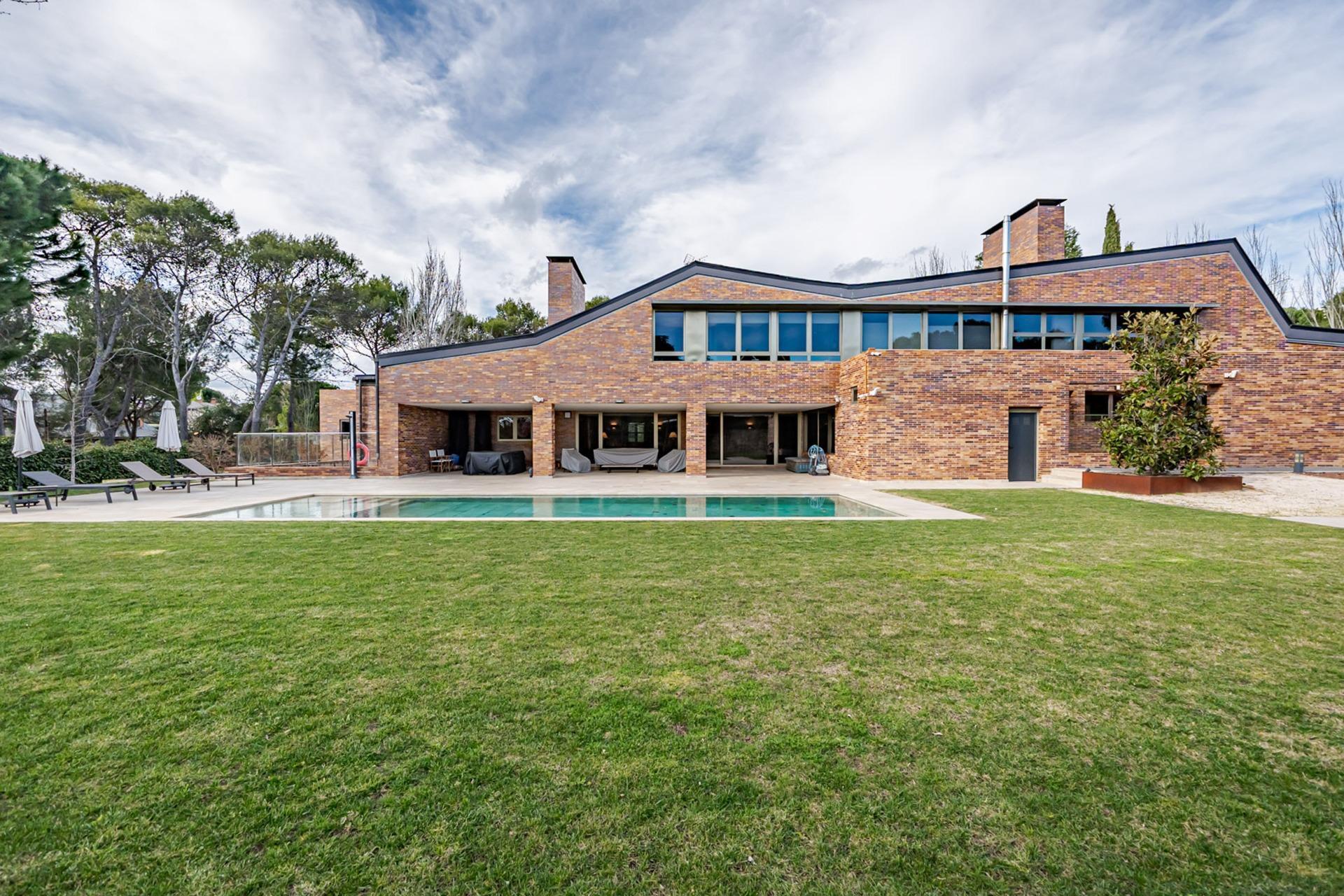 13-6 Casa/Chalet en , Boadilla del Monte