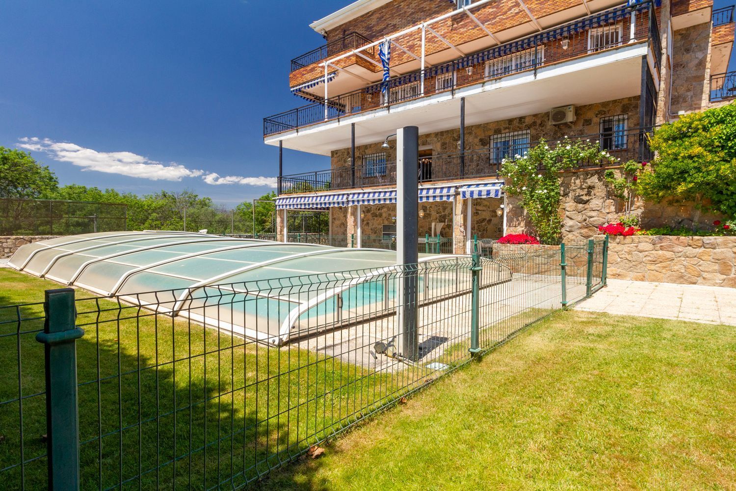Propiedad en venta en Madrid, Colmenarejo