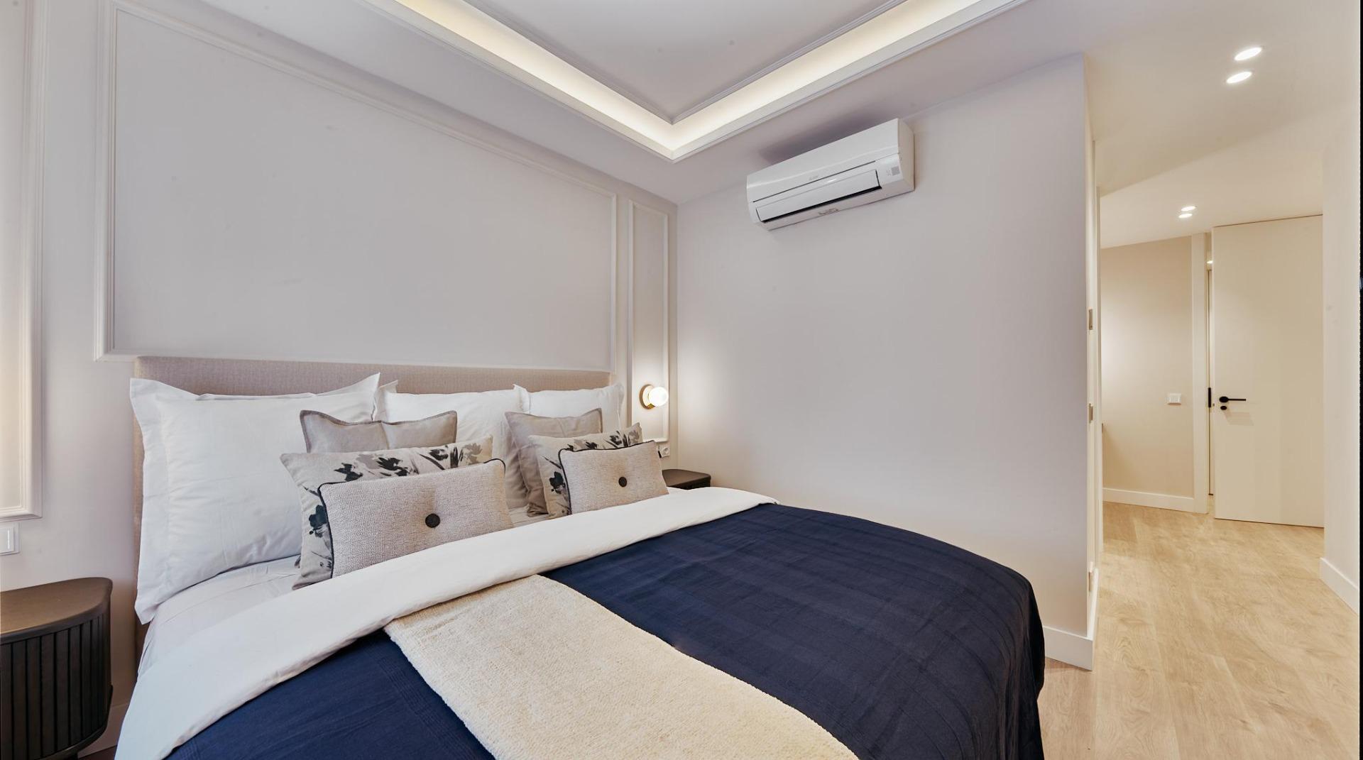 2-17 PISO EN DON RAMON DE LA CRUZ, UNA 3º PLANTA CON DOS TERRAZAS, PORTERIA. 150 MTS CON 3 HABITACIONES DOBLES Y 2 BAÑOS.