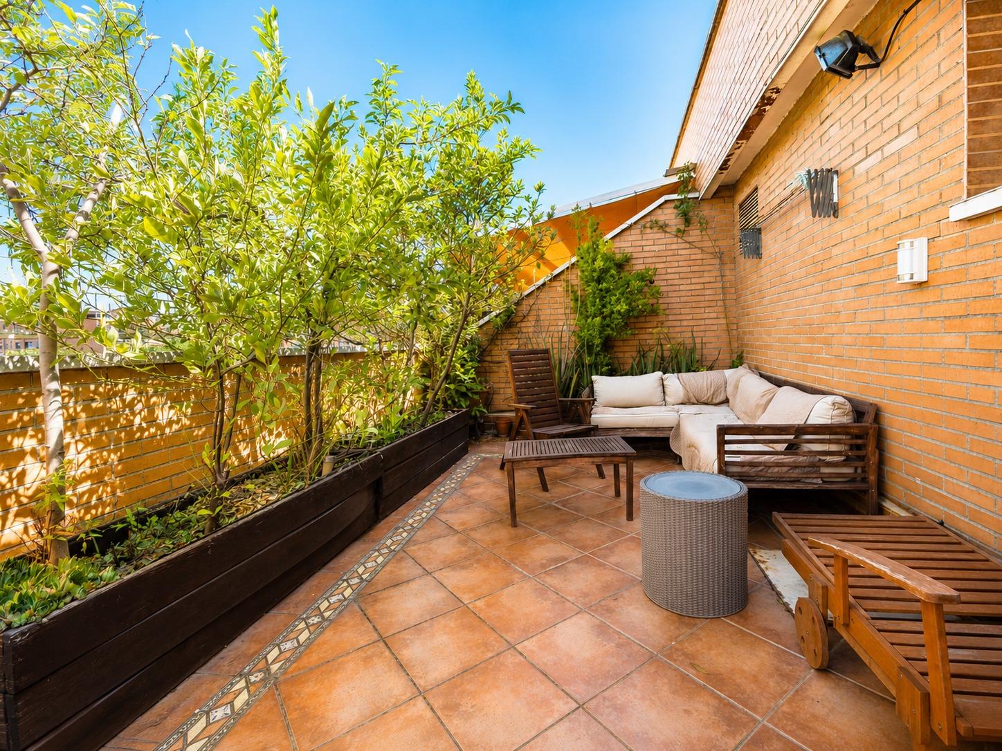 ÁTICO CON TERRAZA de 50m2