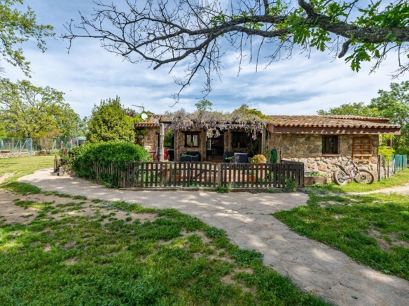 Rústico en , Miraflores de la Sierra