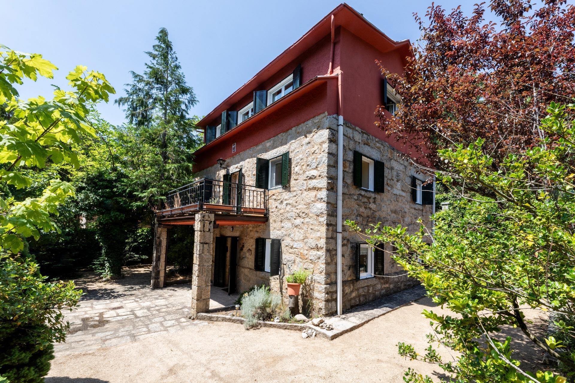 22-8-3 Casa/Chalet en , Navacerrada