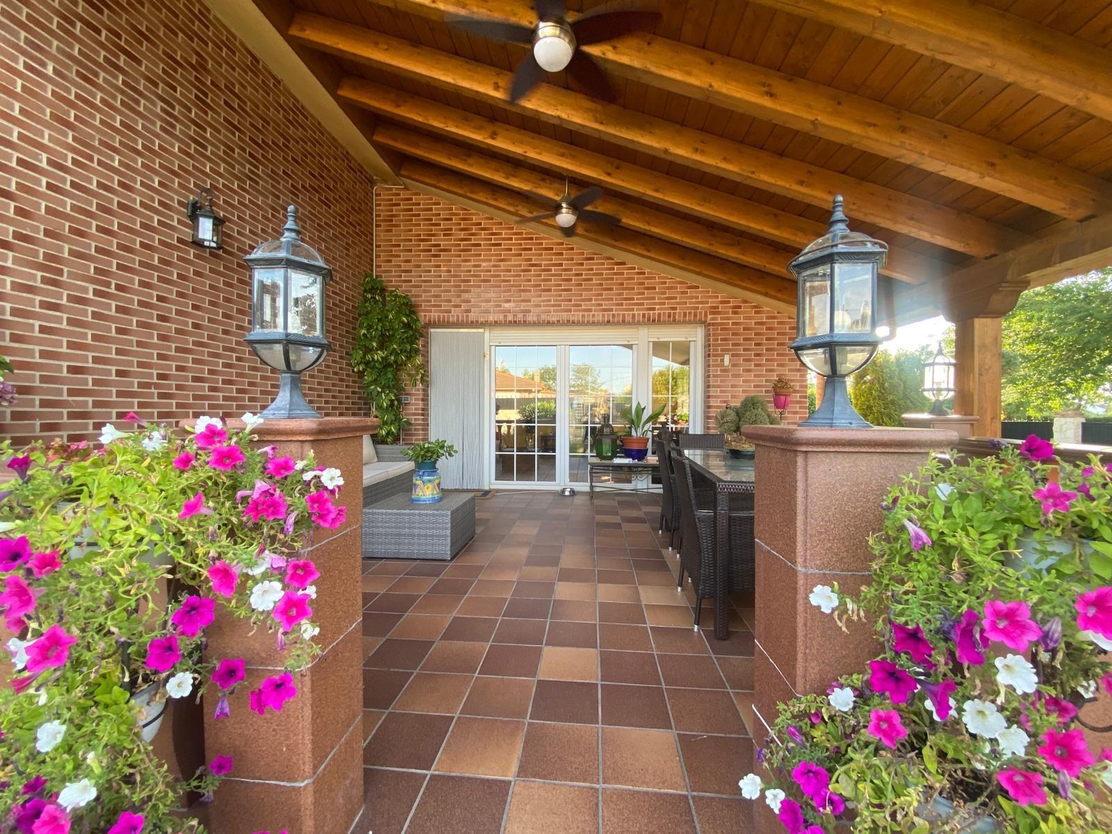 Chalet independiente EUROVILLAS