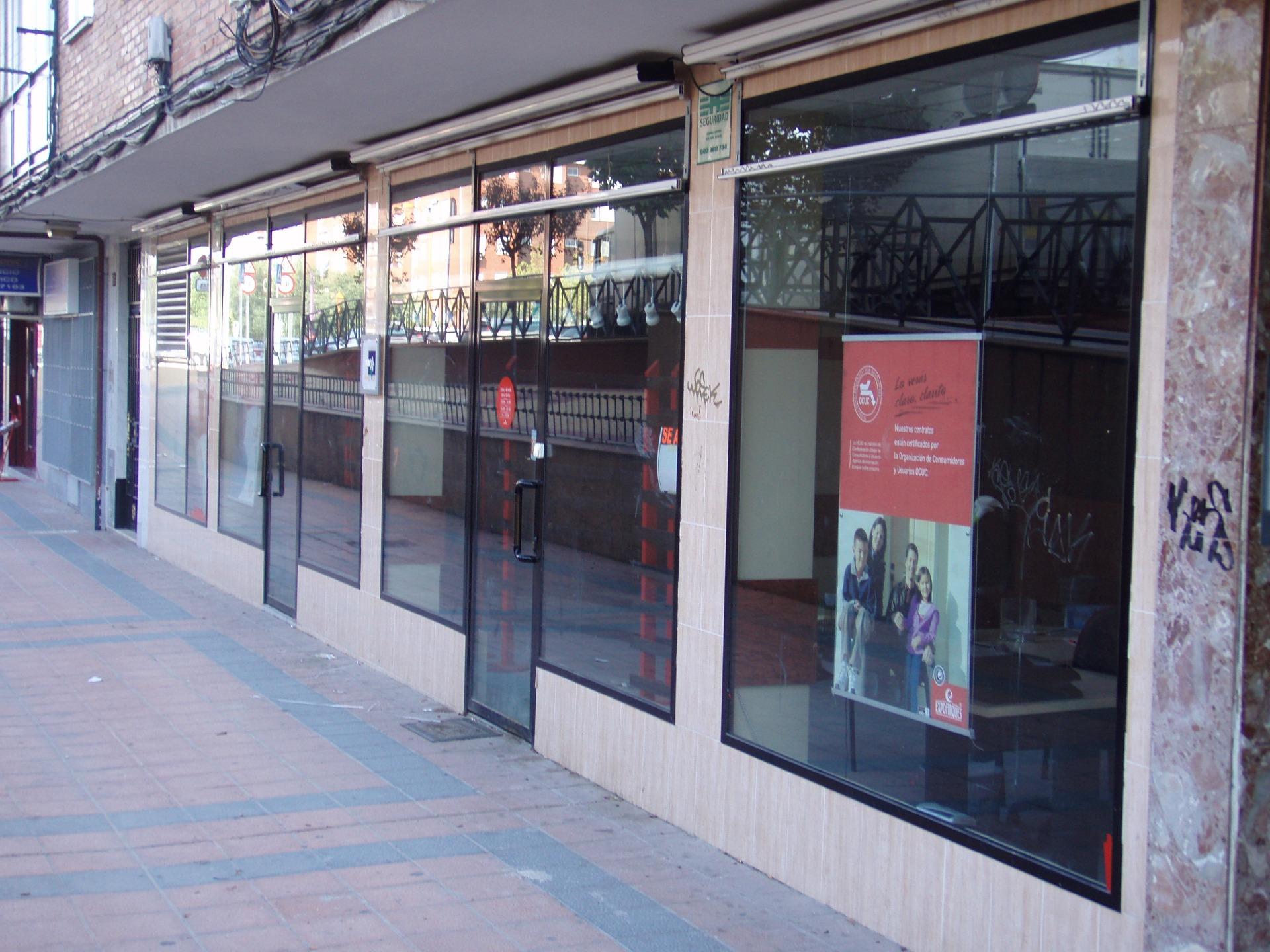 Local de 150m2 en zona comercial de Getafe