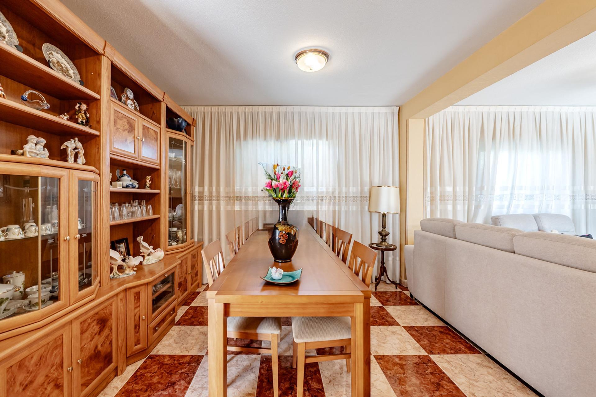 Chalet individual con piscina