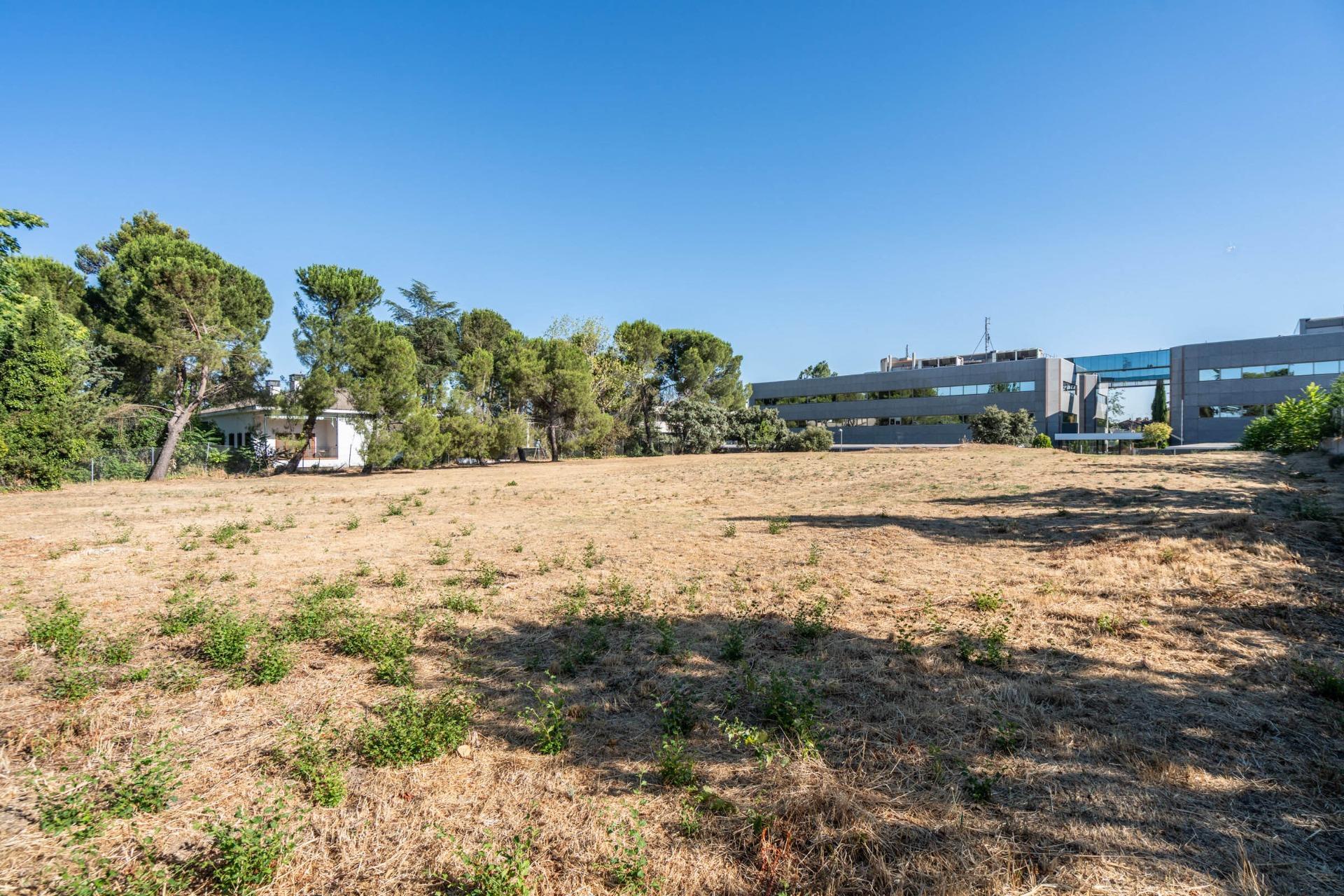 3-10-22 ^**^EXCLUSIVA PARCELA URBANA DE 3.100 M² EN LA FLORIDA – UNO DE LOS ÚLTIMOS GRANDES SOLARES PARA CONSTRUIR UNA VIVIENDA DE LUJO EN MADRID^**^