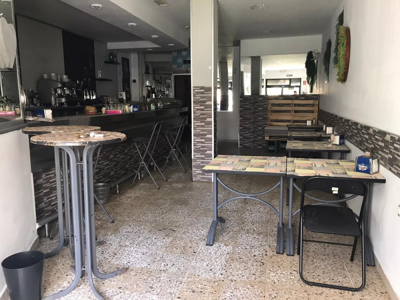 3-2-1 LOCAL COMERCIAL EN ZONA PRIVILEGIADA DE ARGANDA DEL REY PARA BAR U OTRO NEGOCIO