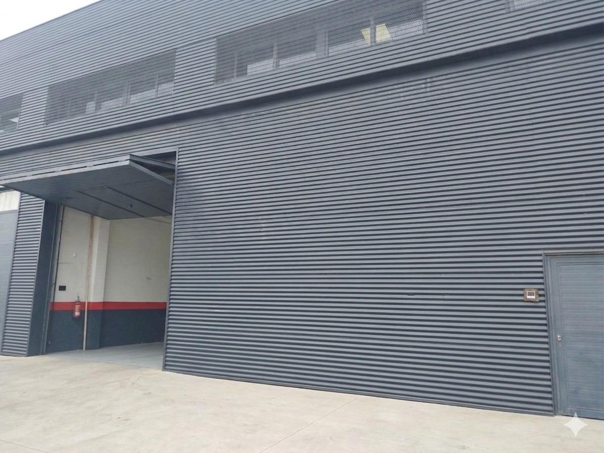 3-2-21 EXCELENTE NAVE INDUSTRIAL ALCORCON