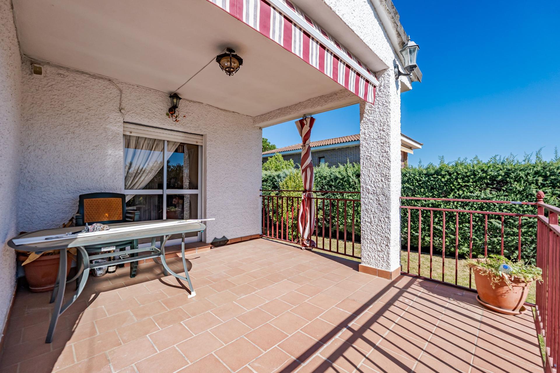 Chalet individual con piscina