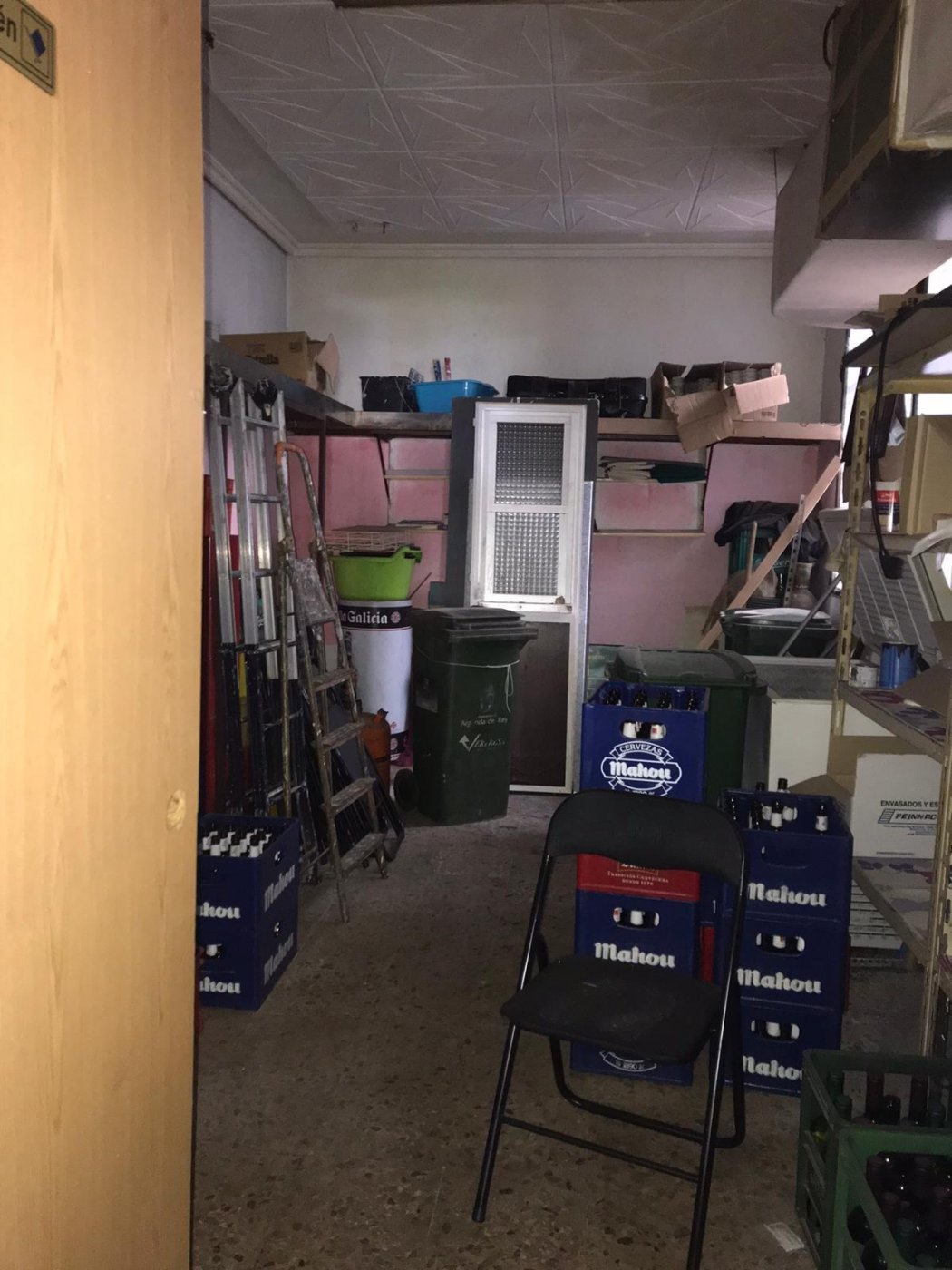 3-6-1 LOCAL COMERCIAL EN ZONA PRIVILEGIADA DE ARGANDA DEL REY PARA BAR U OTRO NEGOCIO