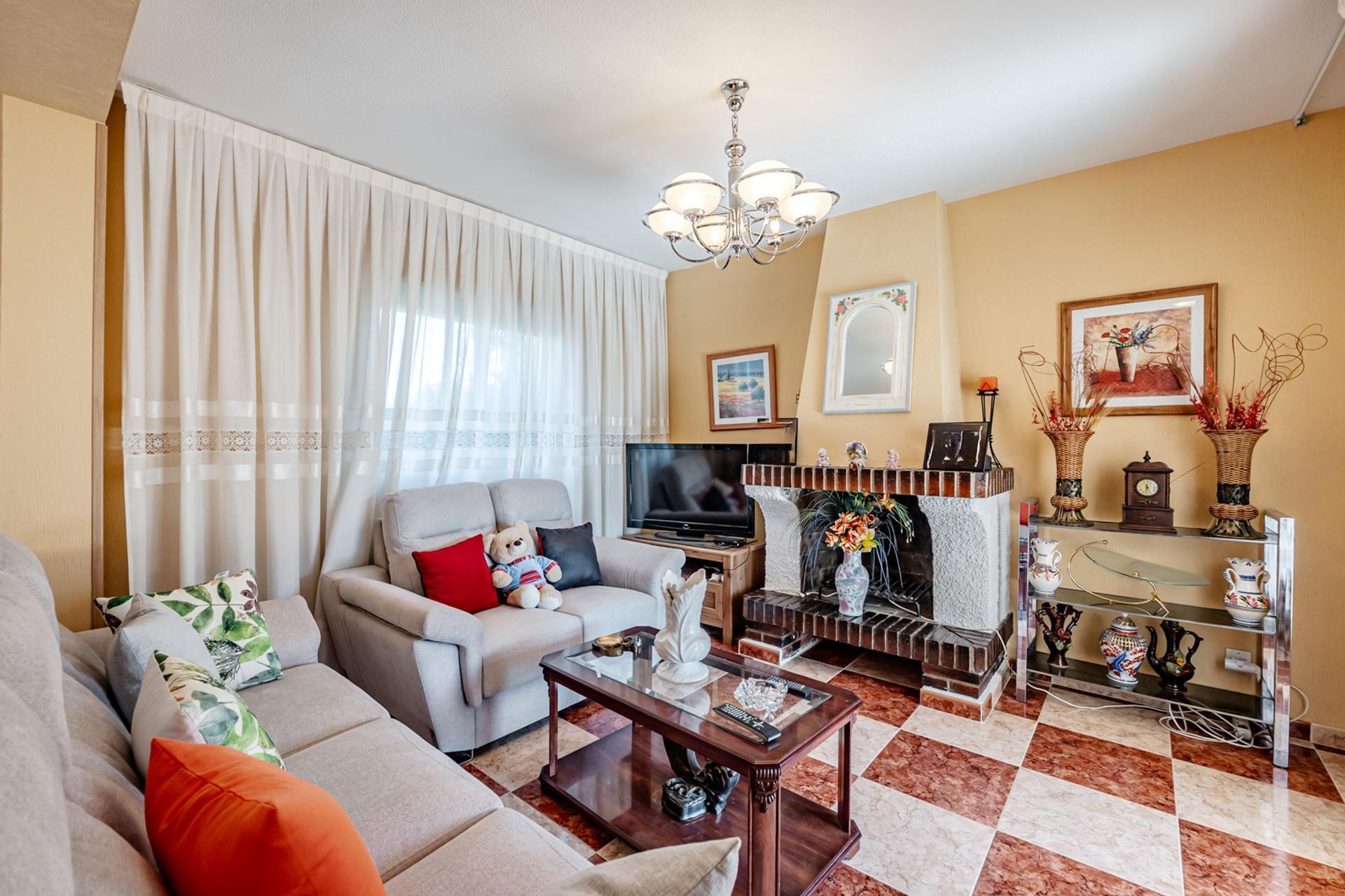 Chalet individual con piscina