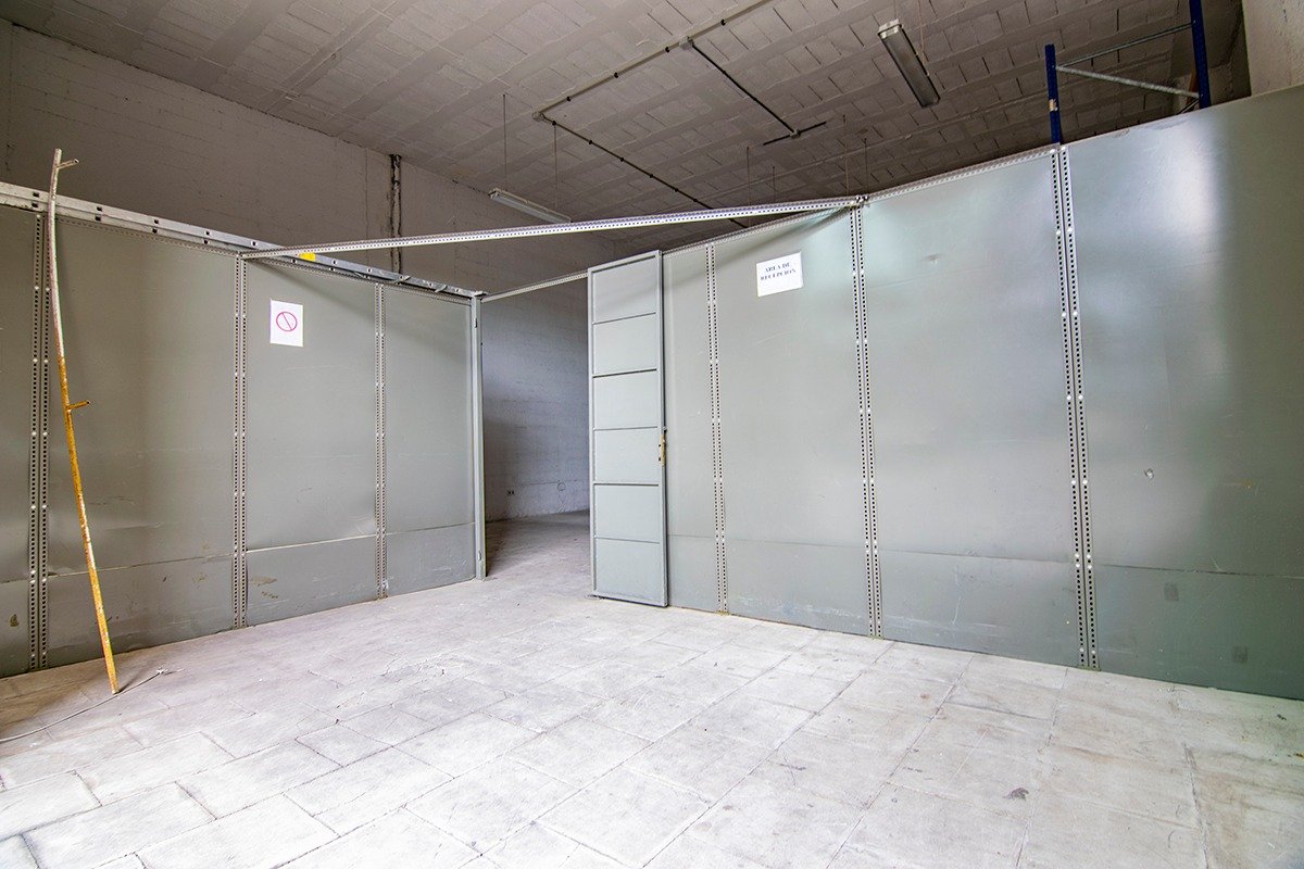 3-7-3 Local en venta en calle de María Tubau, 4, Madrid