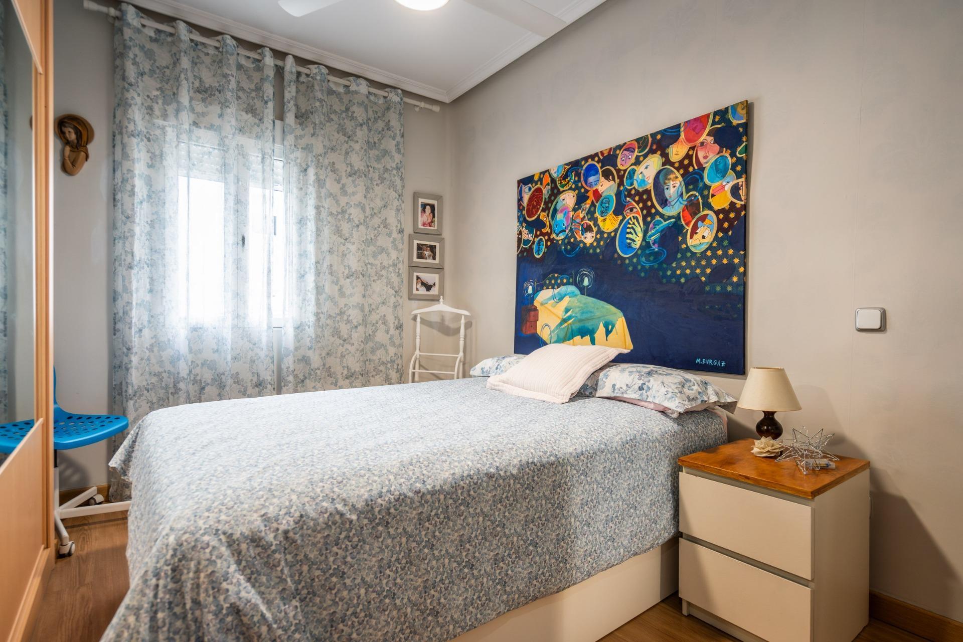 38-6-3 ^**^PRECIOSO PISO EN RETIRO, AVENIDA CIUDAD DE BARCELONA^**^ Exclusiva oportunidad de adquirir una vivienda en una de las zonas más emblemáticas y demandadas de Madrid: Retiro, un distrito que comb