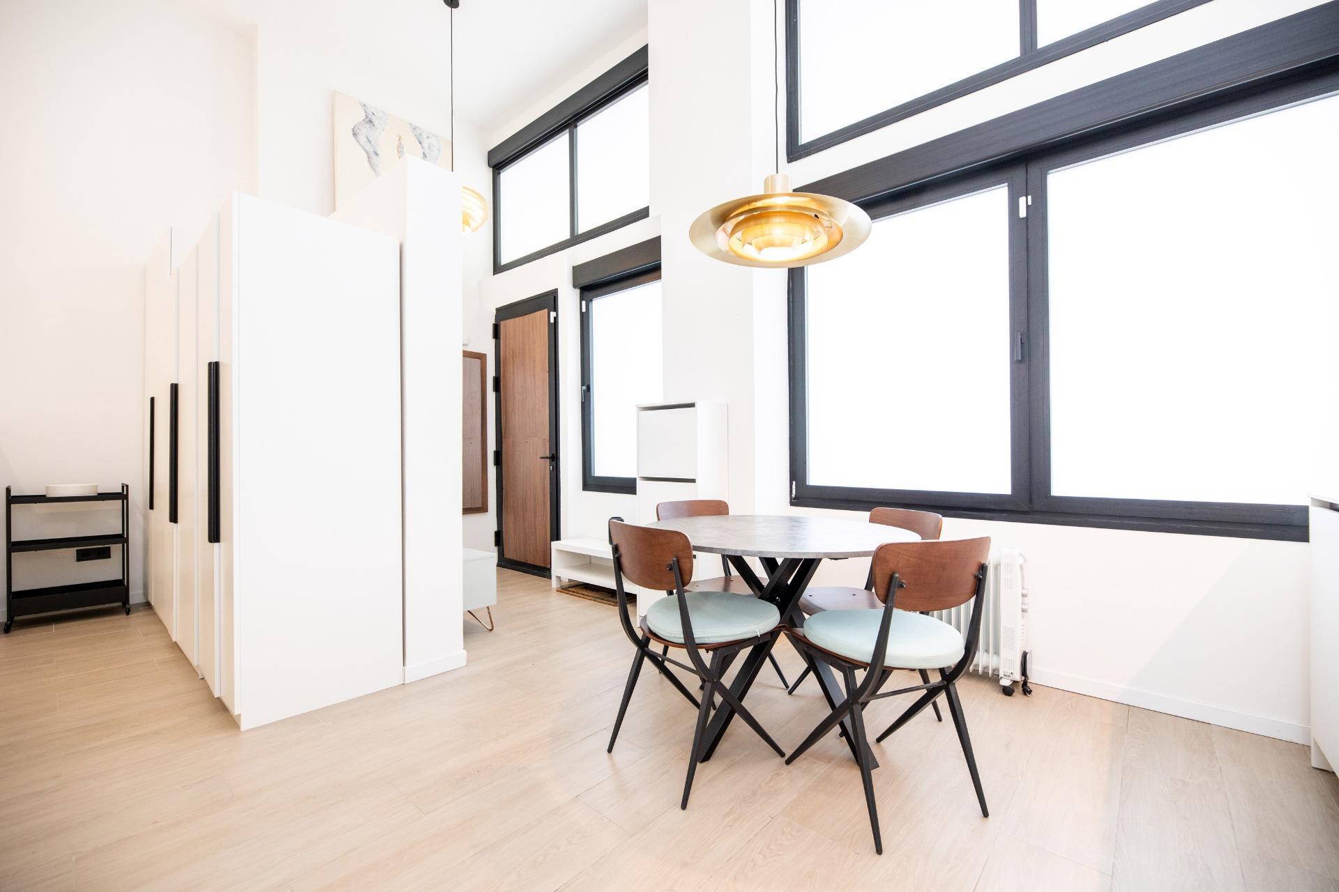 EXCLUSIVO LOFT/LOCAL AL LADO DEL PARQUE RETIRO: IDEAL para autónomos y empresas