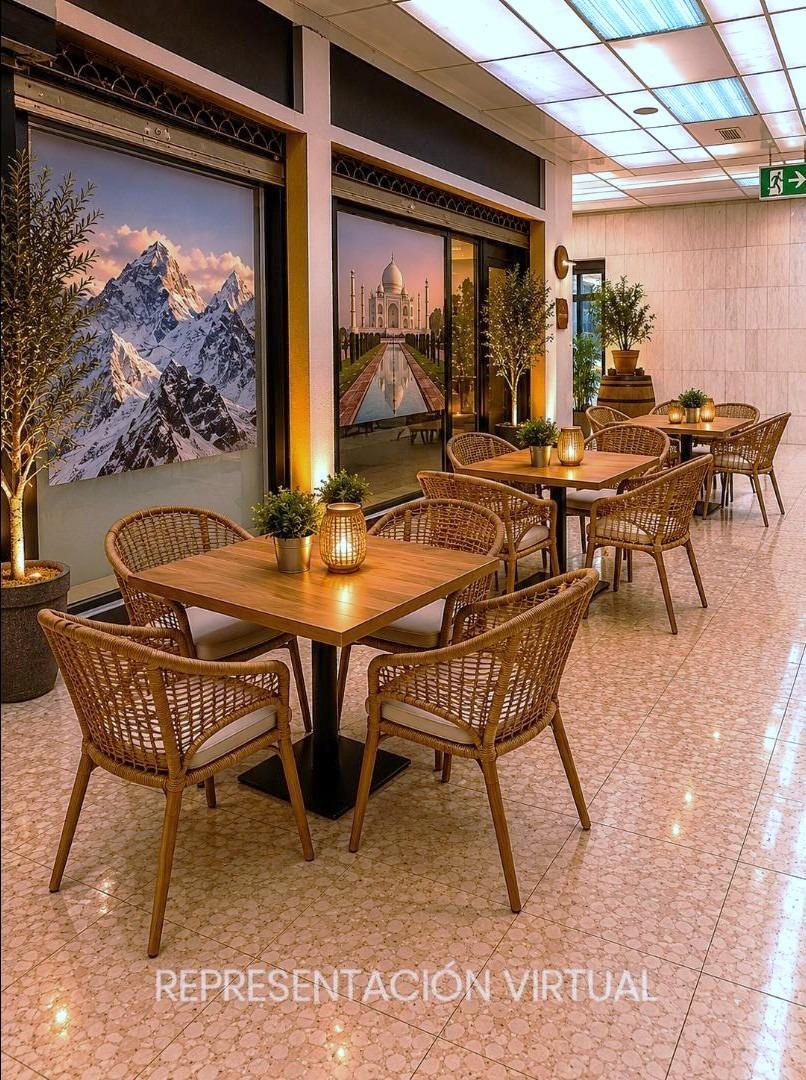 43-1-1 ^**^LOCAL EN ESQUINA CON TERRAZA EN RENTABILIDAD BRUTA DE 9.5%: ¡EL LUGAR IDEAL PARA TU NEGOCIO EN LAS ROZAS^**^ Presentamos un local comercial en una ubicación estratégica, situado en una de las e