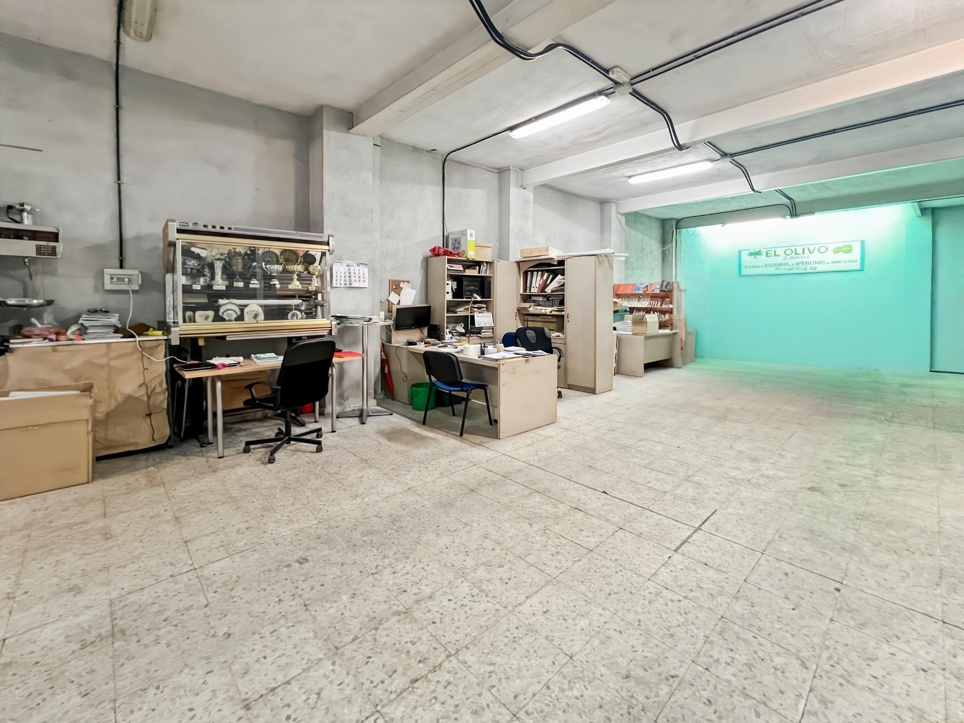 Local/Nave en Usera