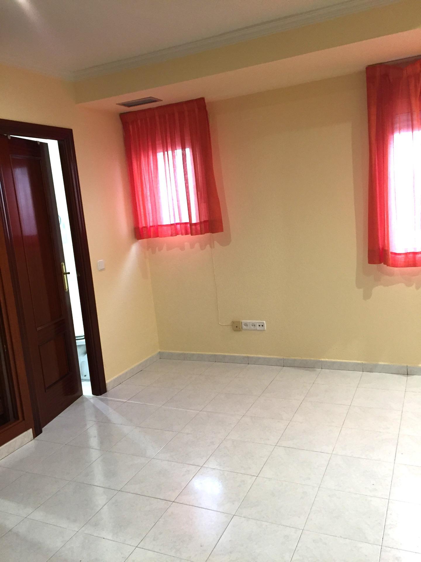 TRES VIVIENDAS EN VENTA