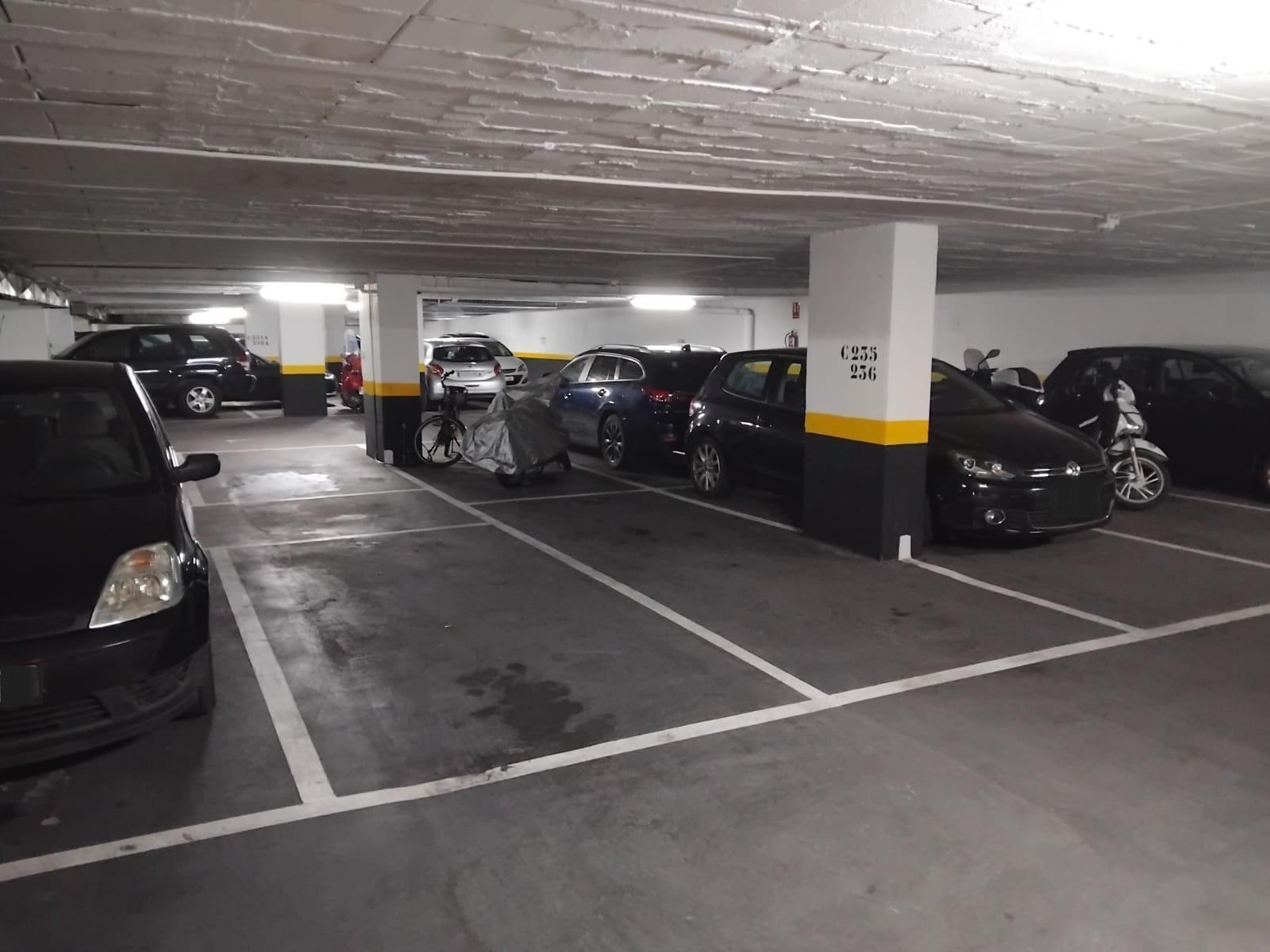 Plaza de garaje en venta en Calle Corazón de María, Chamartín