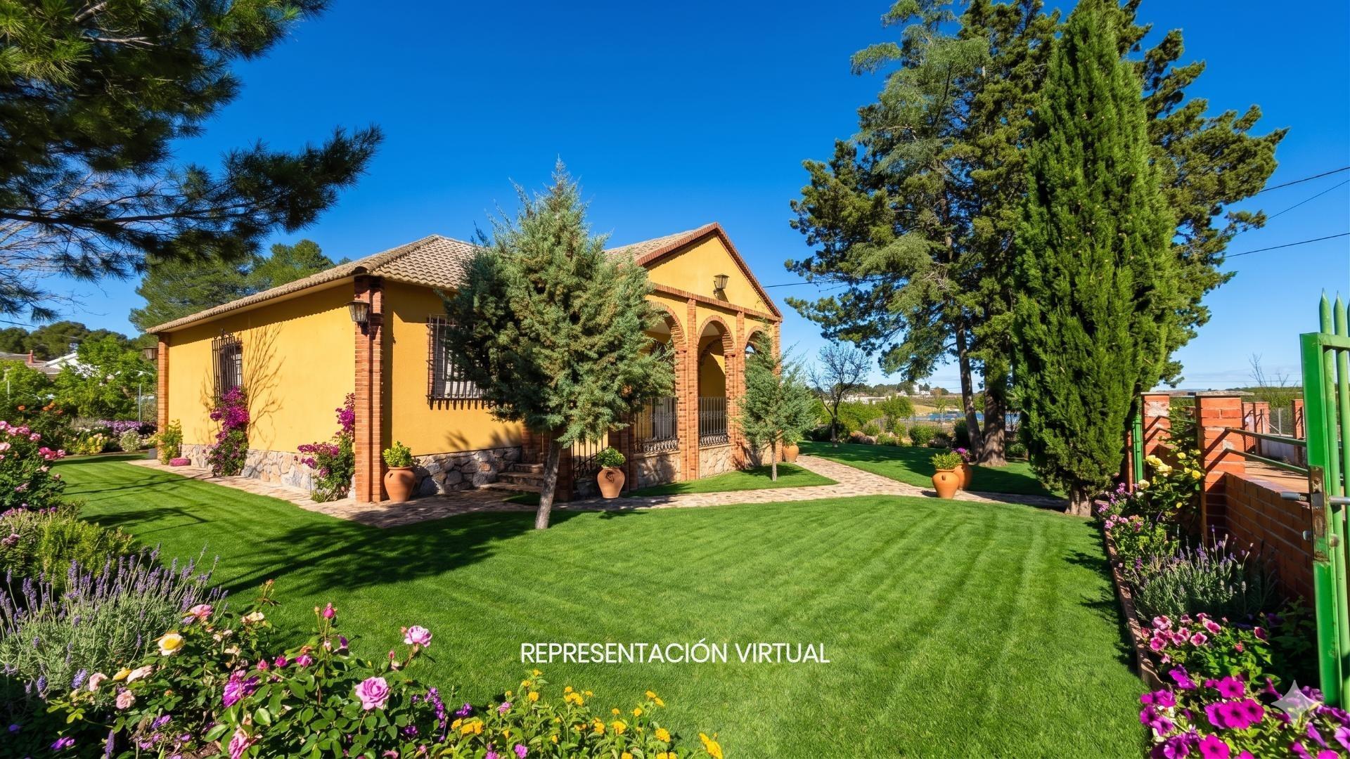 6-2-16 ^**^EXCLUSIVA FINCA CON DOS VIVIENDAS Y JARDÍN EN PLENO CORAZÓN DE LAS LAGUNAS DE VILLAFRANCA. UN ESTILO DE VIDA ÚNICO EN UNA RESERVA DE LA BIOSFERA^**^