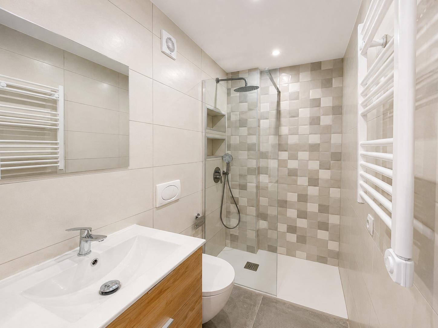 Habitación en alquiler en calle de Villacarlos 3, Madrid