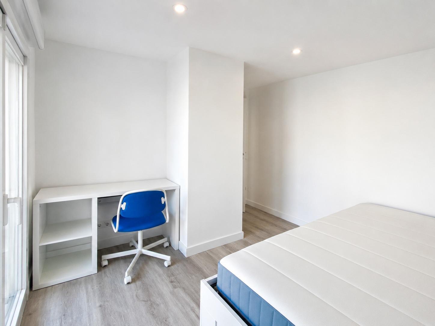 Habitación en alquiler en calle de Villacarlos 3, Madrid