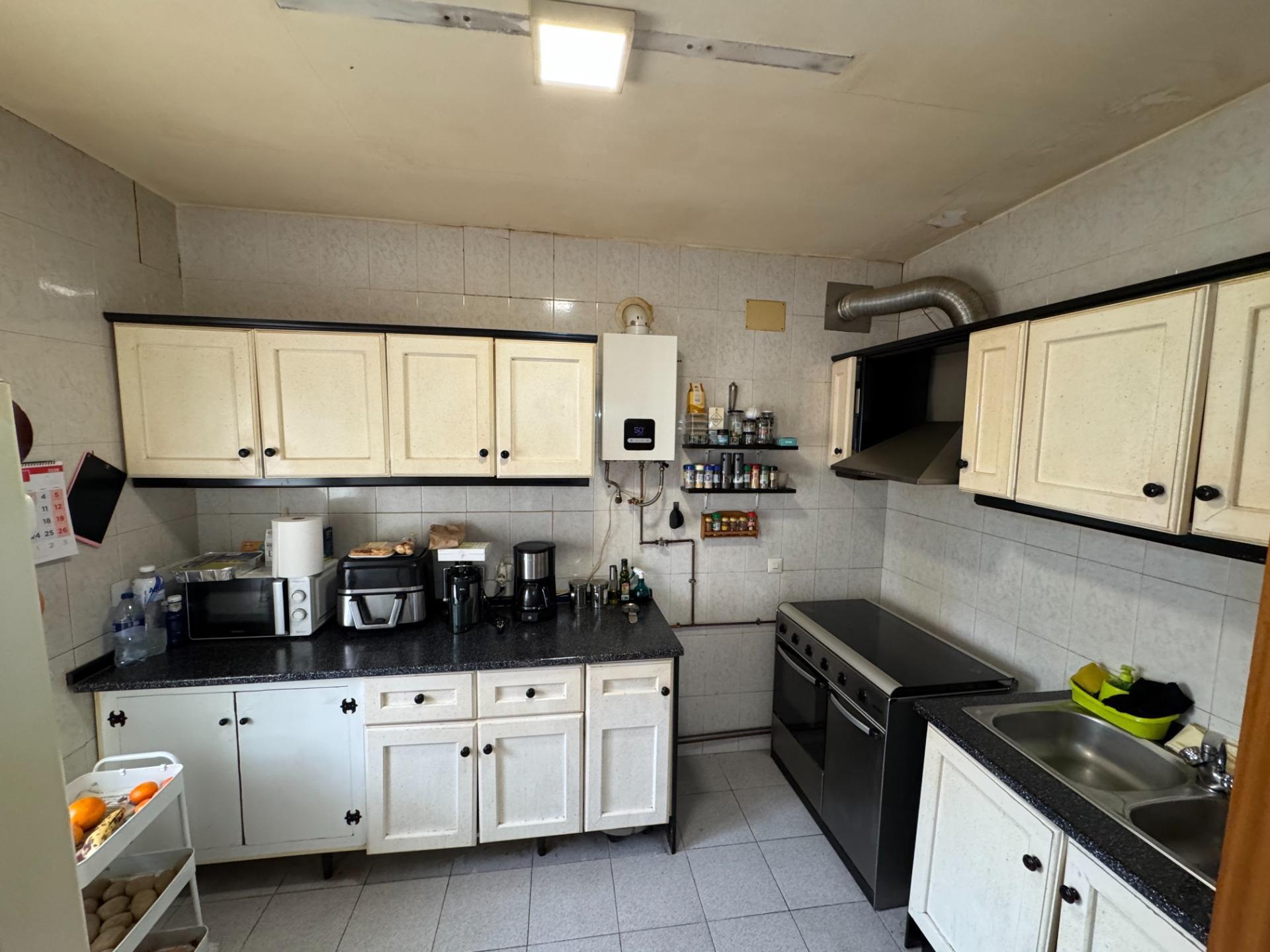 Vivienda con 3 dormitorios y espacios adicionales para crecer