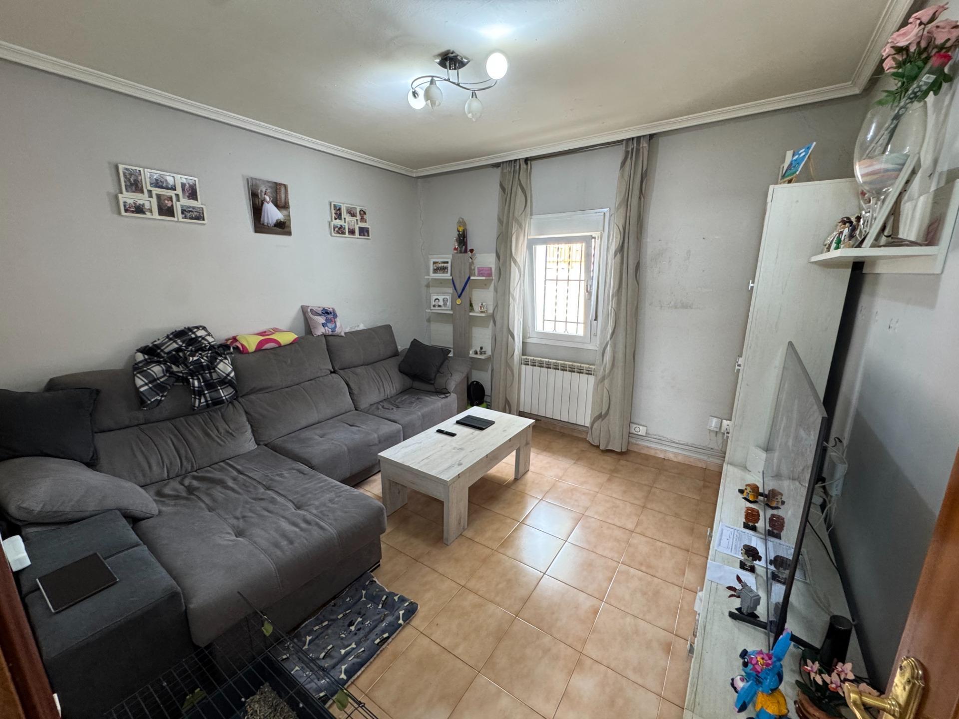 Vivienda con 3 dormitorios y espacios adicionales para crecer