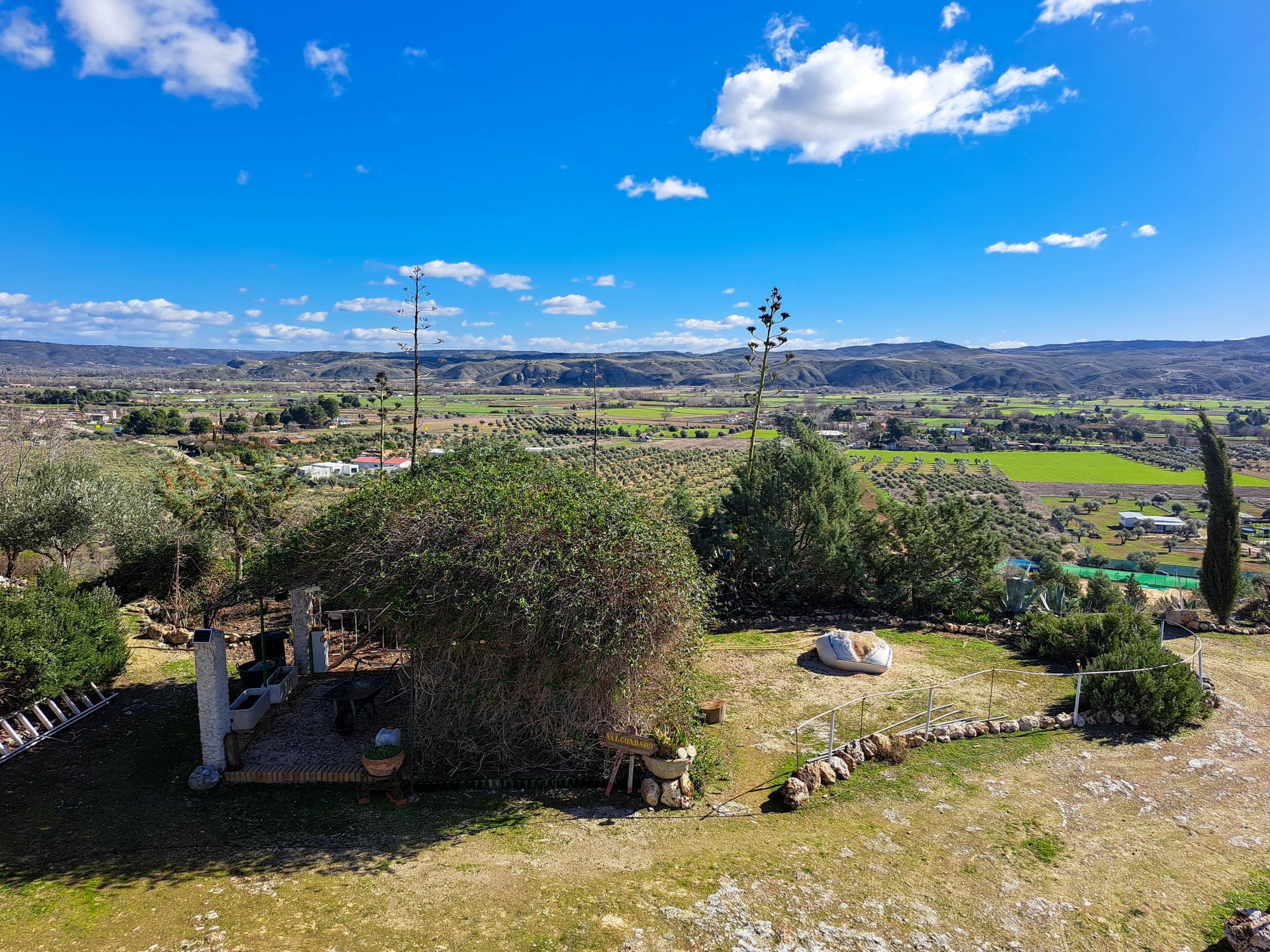 Chalet independiente en Finca de 28.000m²