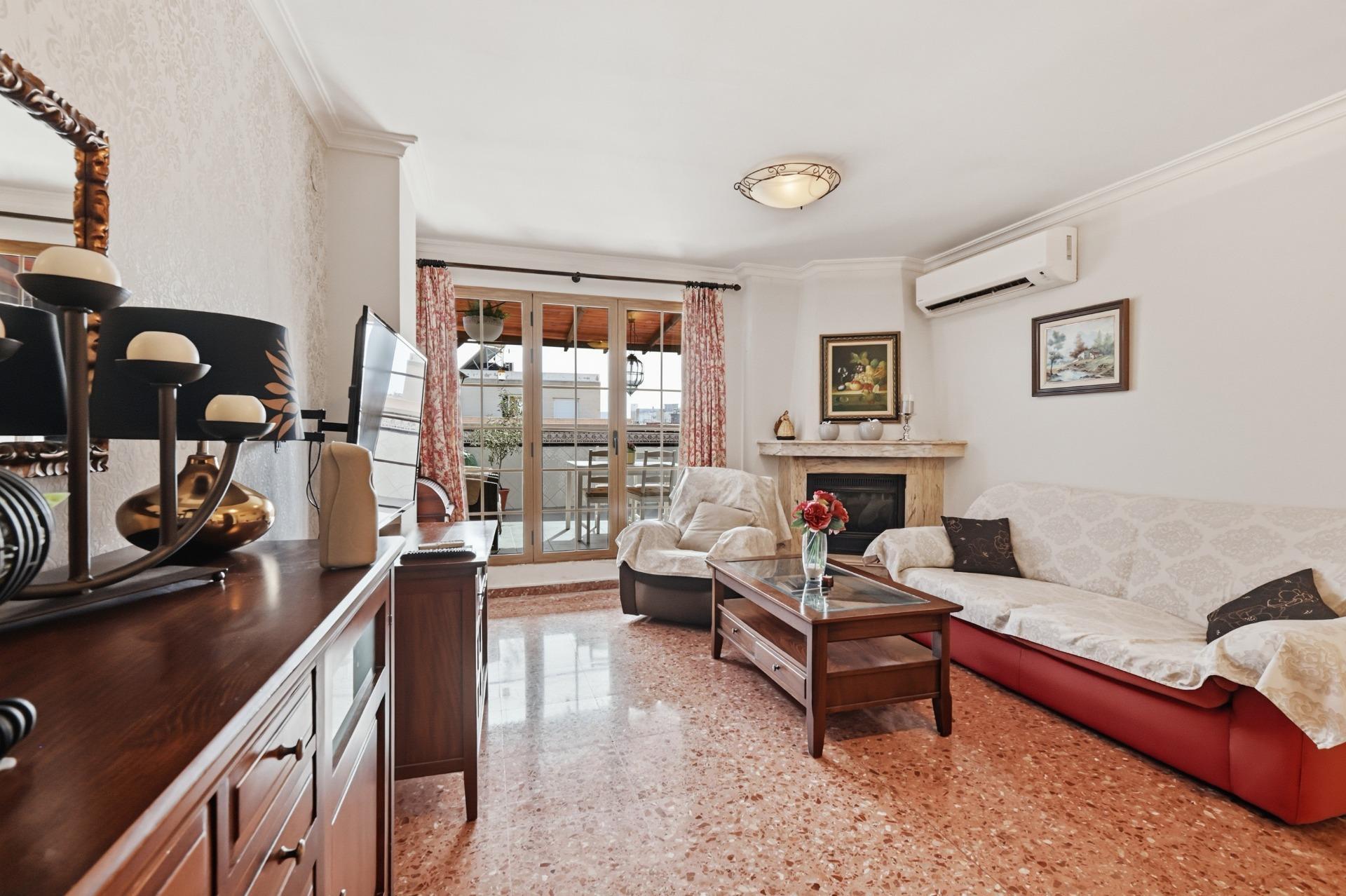 Ático de 141 m² con espectacular terraza, garaje y trastero en Benifaió