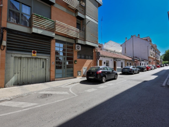 Casa / Chalet adosado en venta en Calle la Coruña, Leganés