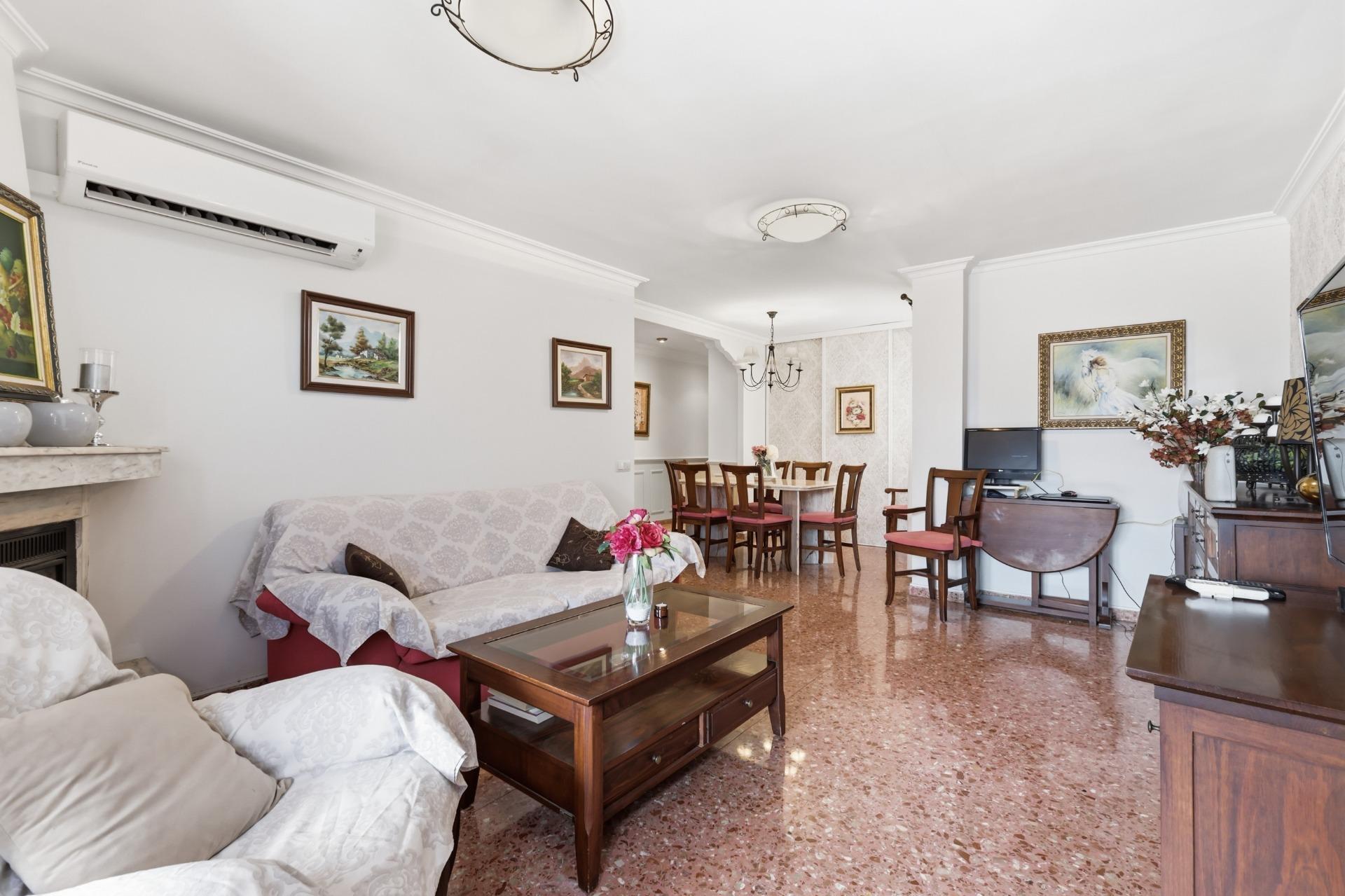 Ático de 141 m² con espectacular terraza, garaje y trastero en Benifaió