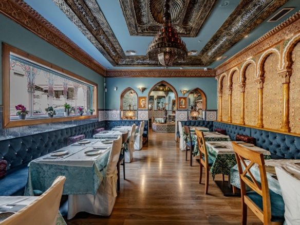 RESTAURANTE CALLE BERNARDINO OBREGÓN