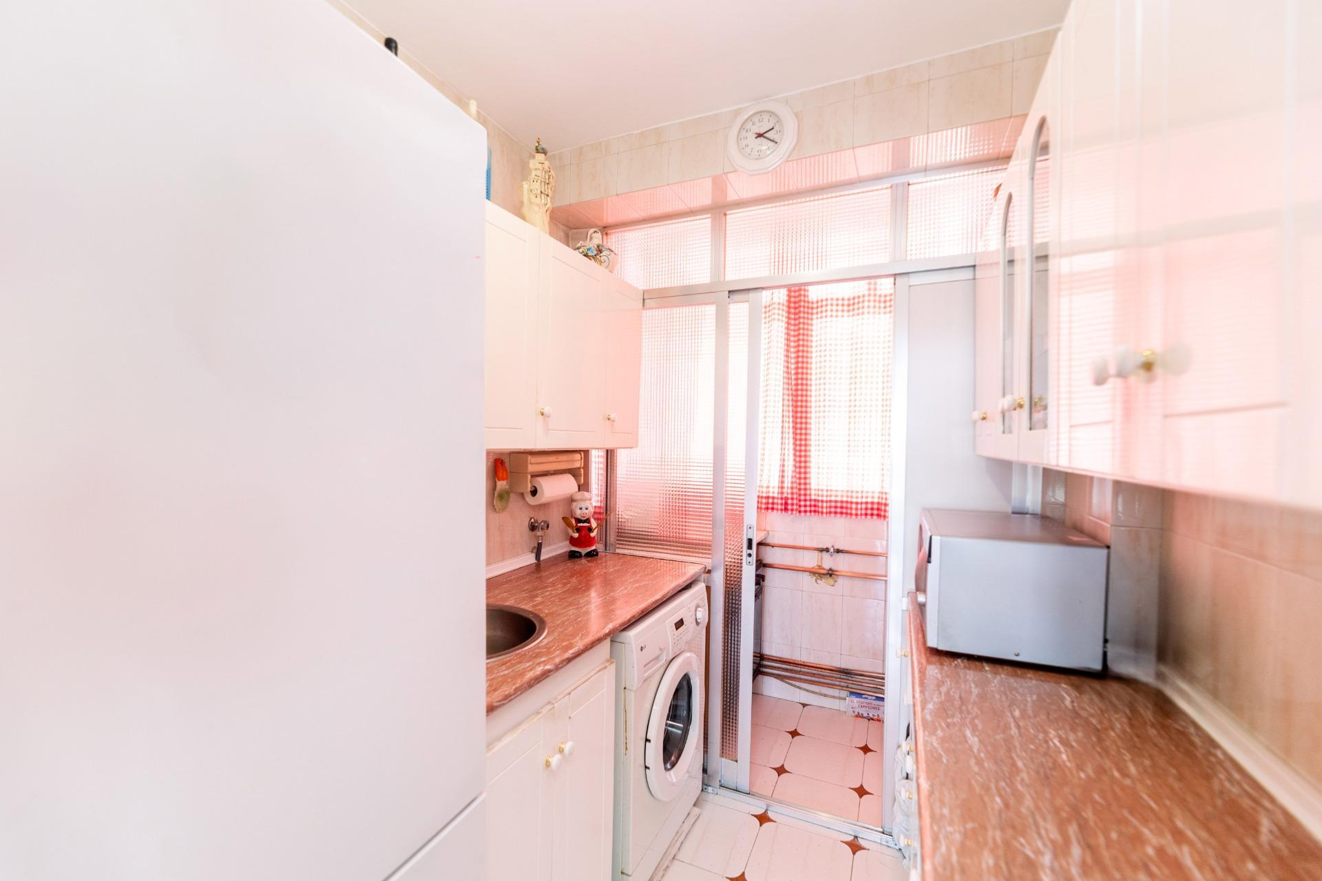 Piso de 3 Dormitorios con Terraza, Ascensor y Garaje en Alcorcón